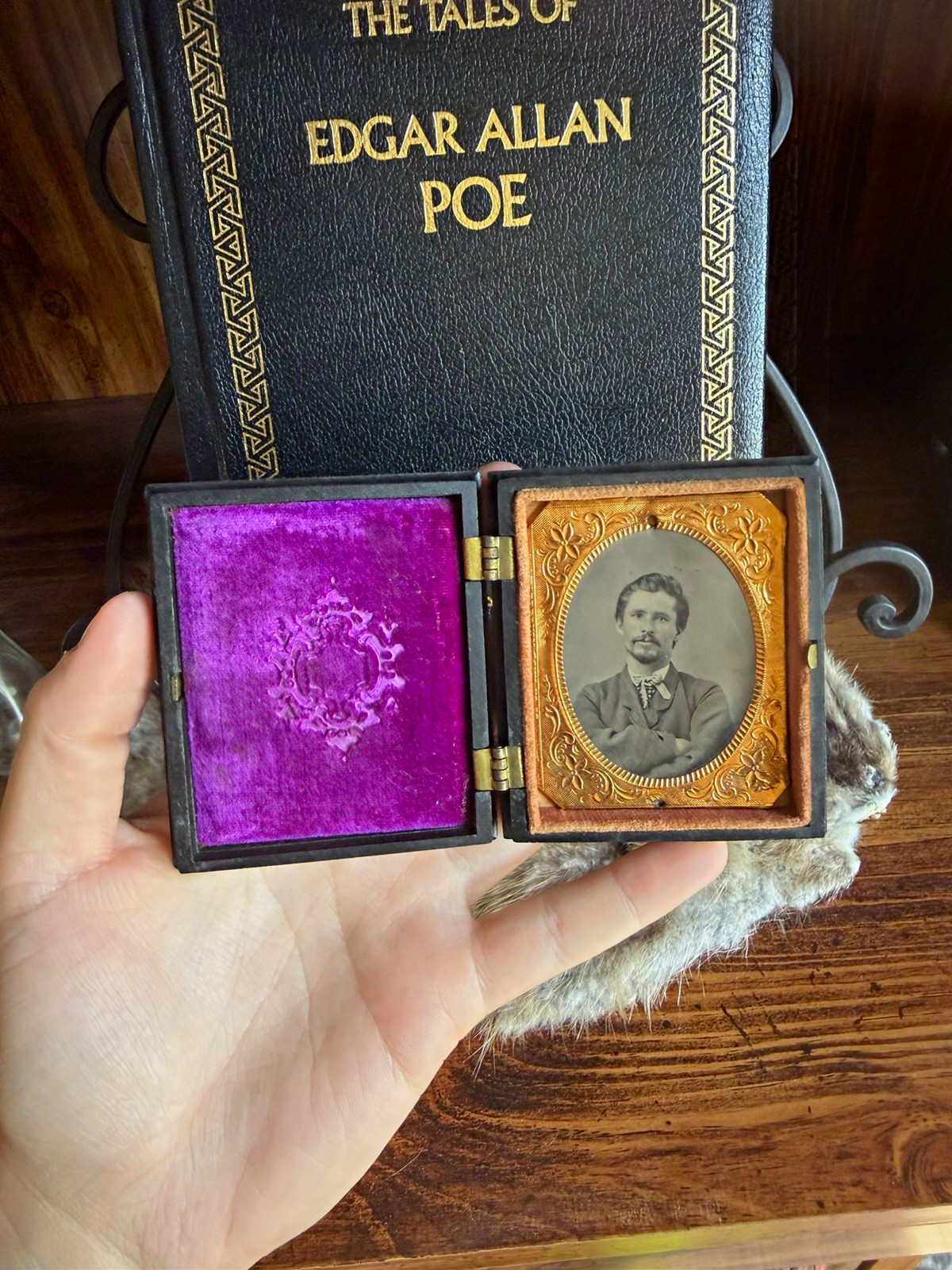 Antique Embossed Leather Photo Case w/ Black & White Portrait Photograph of Man