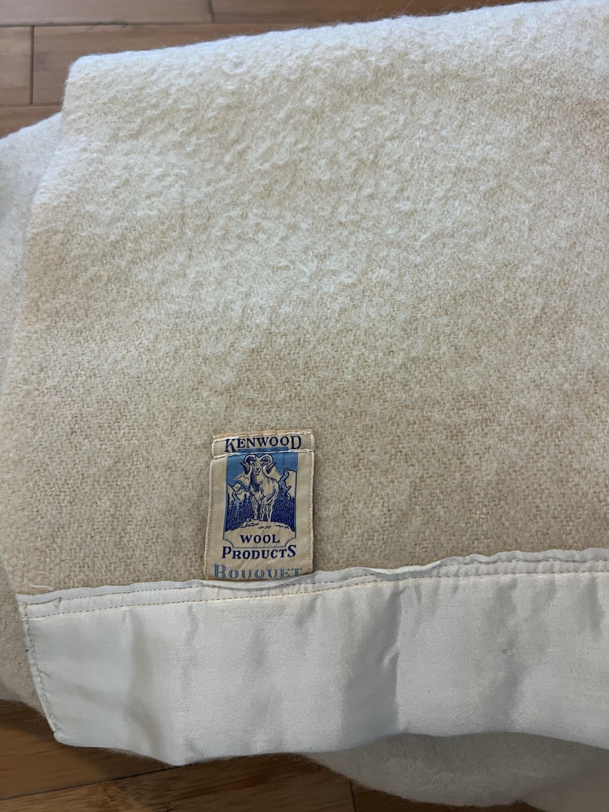Vintage Kenwood Beige 100% Wool Blanket Satin Trim 82x71”
