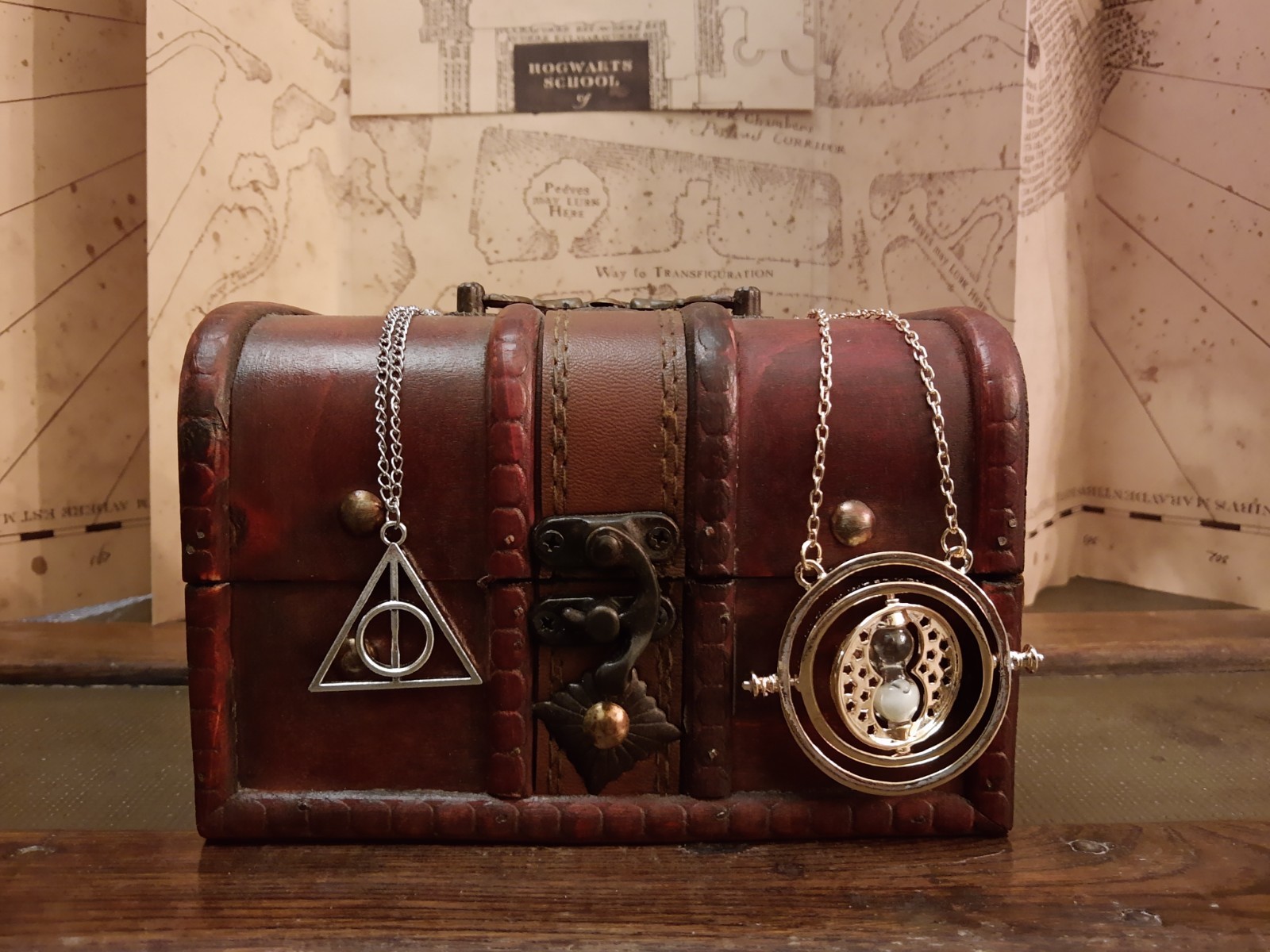 Harry Potter Hermione Granger Time-Turner Pendant Necklace Replica