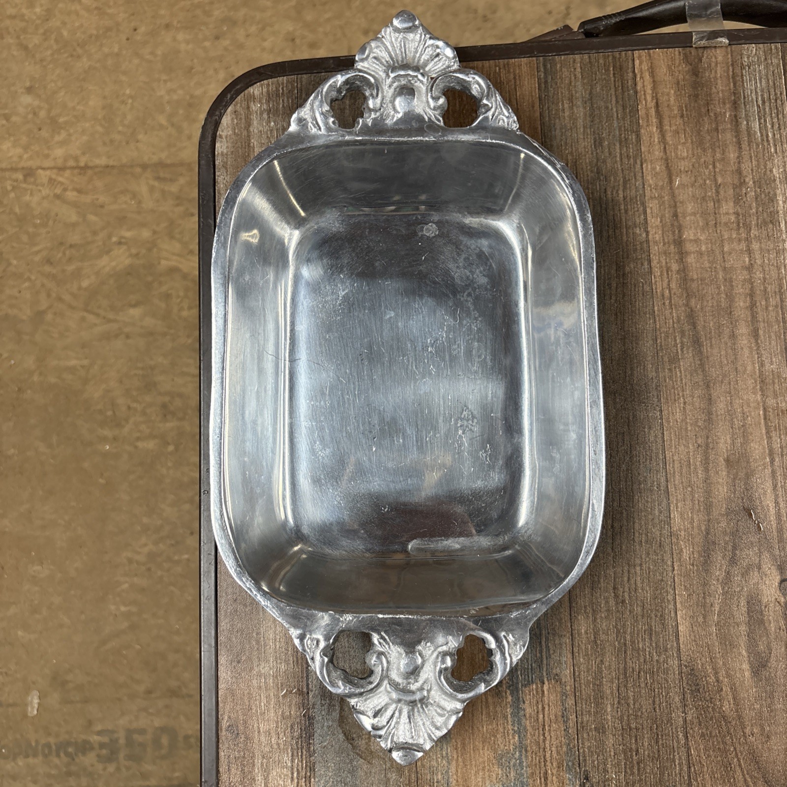 Vtg Hecho En Mexico Sand Cast Aluminum Casserole Platter Decorative Handle Tray