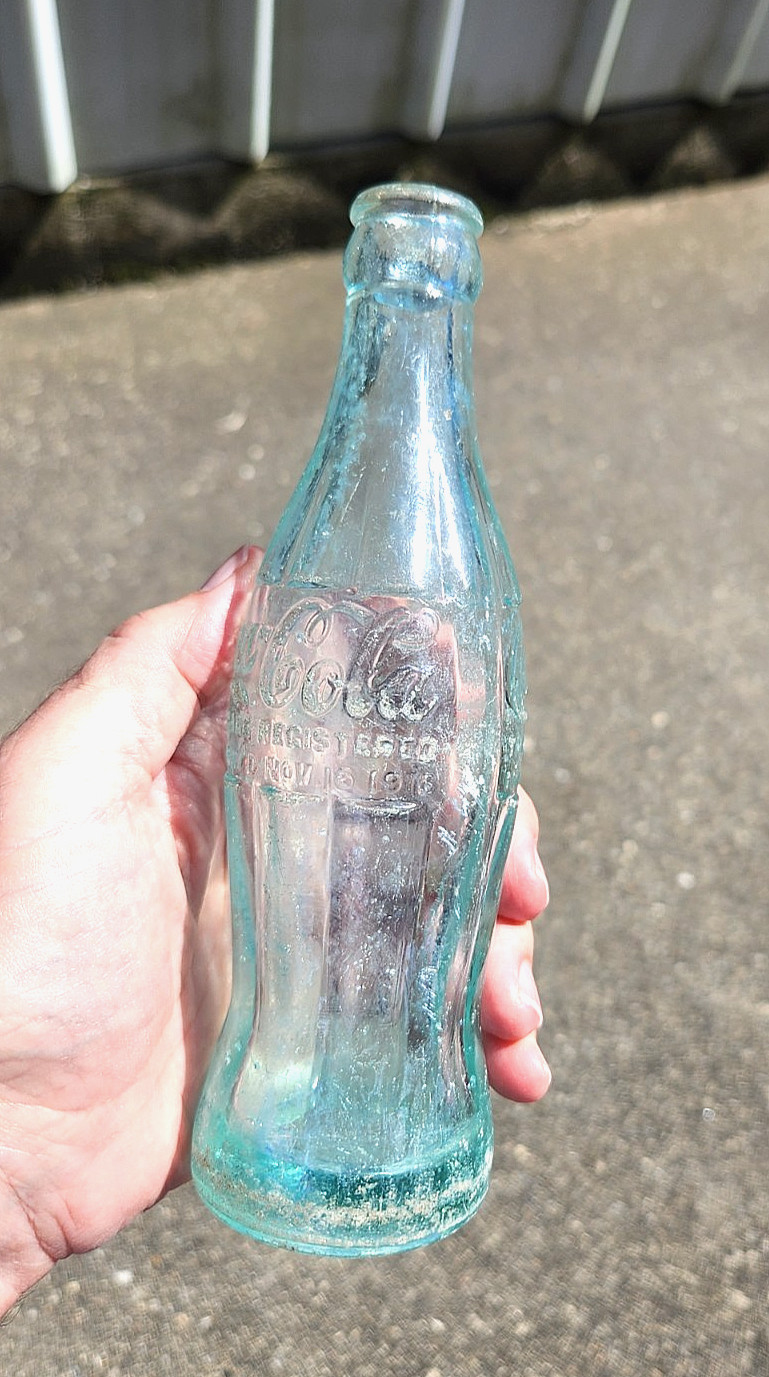 PATENTED NOV. 16, 1915 COCA COLA “DALLAS, TEXAS” HOBBELSKIRT PATENTED NOV. 16, 1915 COCA COLA “DALLAS, TEXAS” HOBBELSKIRT