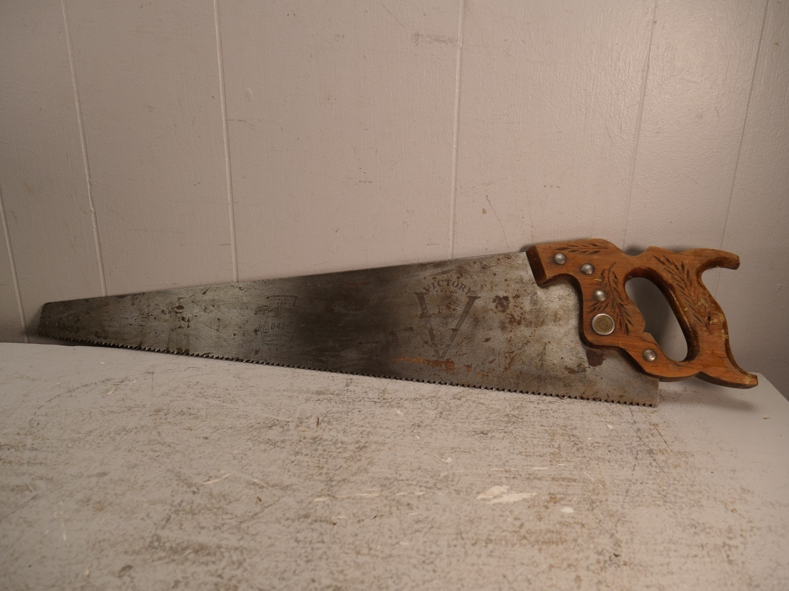 Disston D42  Victory Model WW2 Hand Saw Philadelphia TESTED