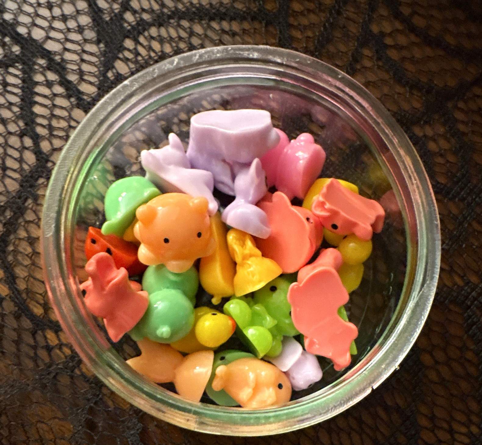 25 piece Multicolor Plastic mini Animal Novelty figurines 6-6.9mm Loose Pieces