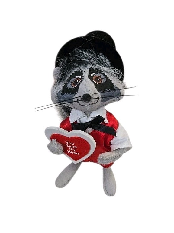Annalee Raccoon You Stole My Heart 2010 75th Anniversary Doll Valentine Love 7\