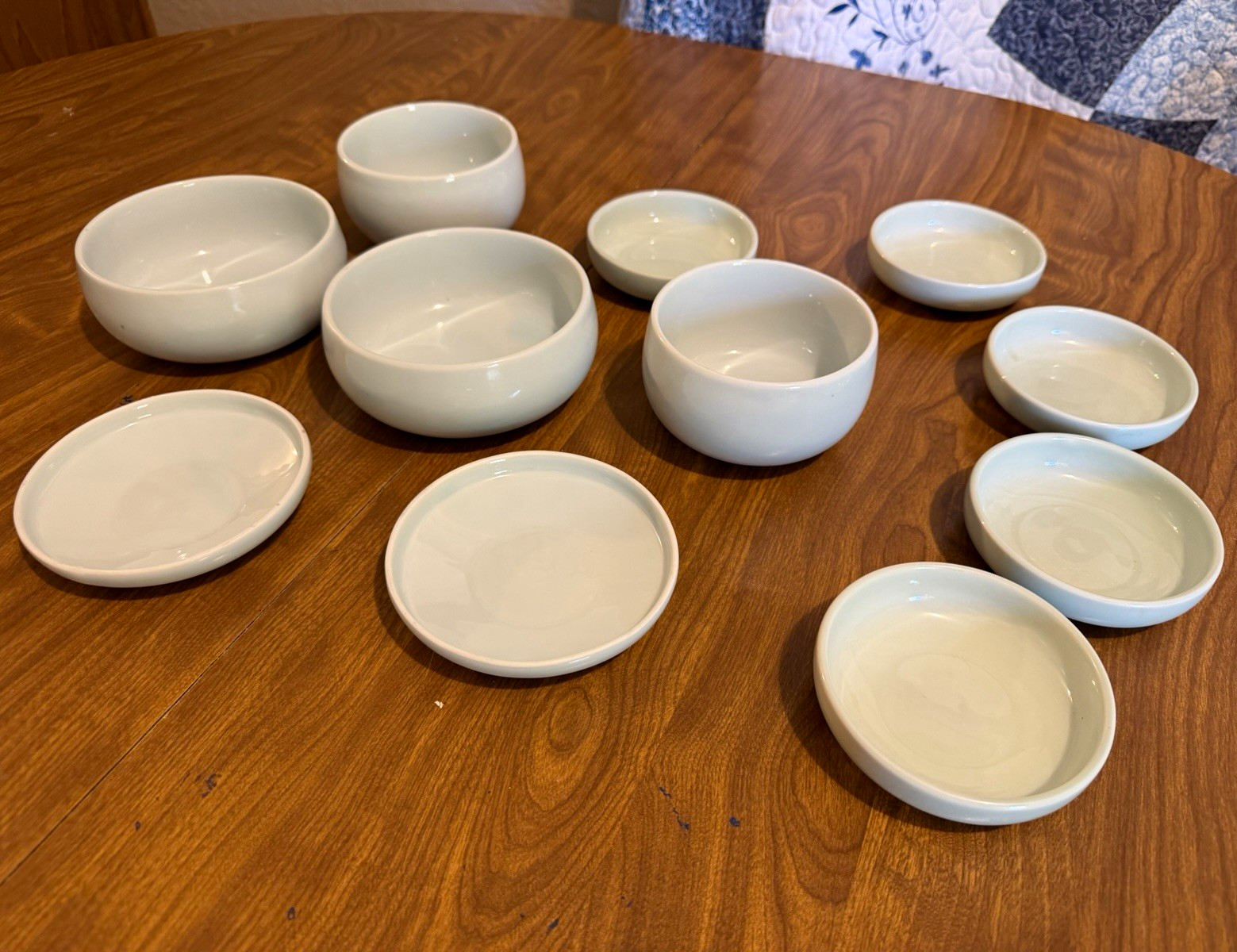 有林 Made in Korea 11 piece Vintage Korean Celadon Pottery Bowl Dish Set