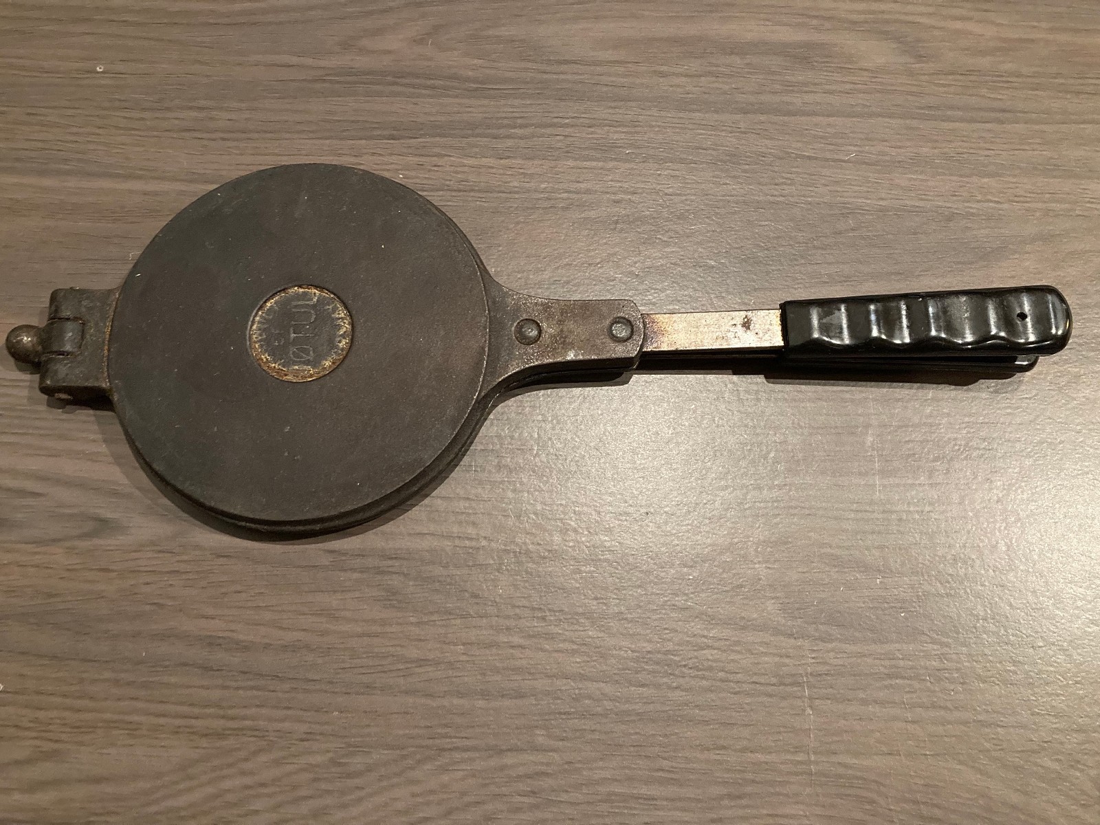 Vintage JOTUL Cast Iron Pizelle Krumcake Crepe Maker Press Product of Norway
