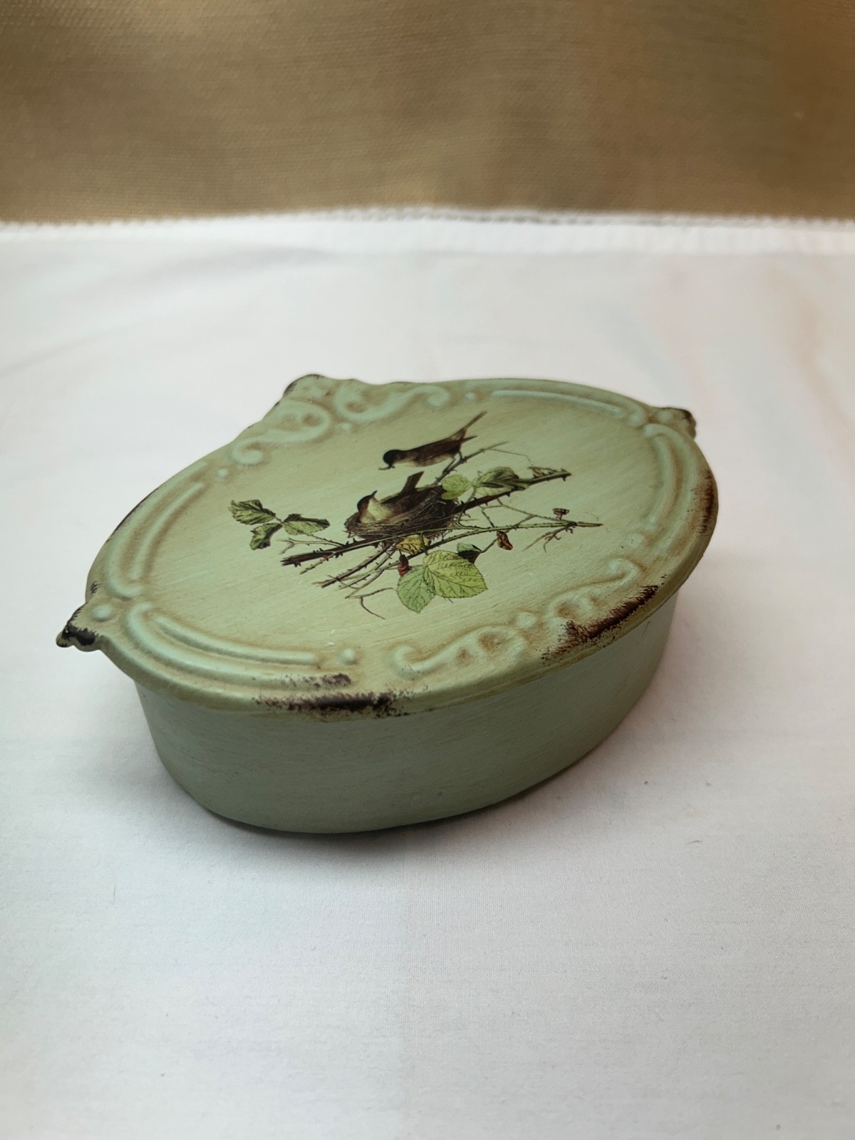 Small Tin Trinket Box with Hinged Lid and Birds in Nest Image on Top