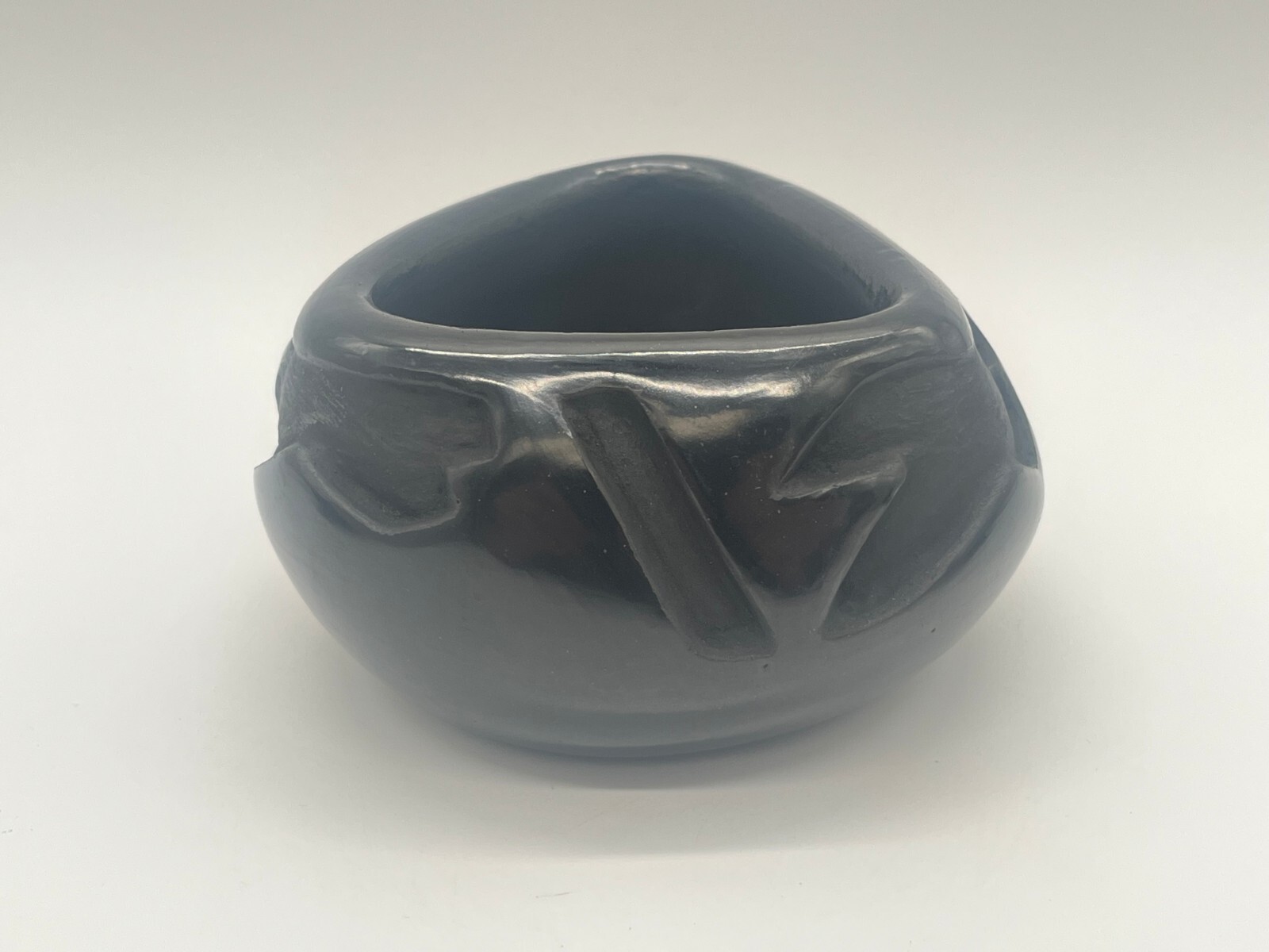 Native American Santa Clara Pottery Bowl Yolanda and James