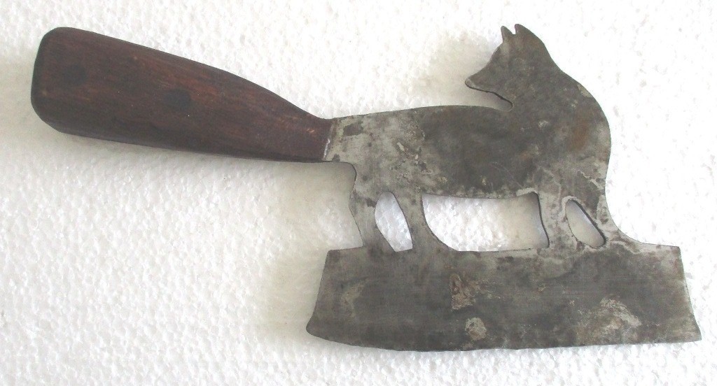 ANTIQUE BUTCHER\'S CLEAVER MEAT KNIFE DETAILED FOX