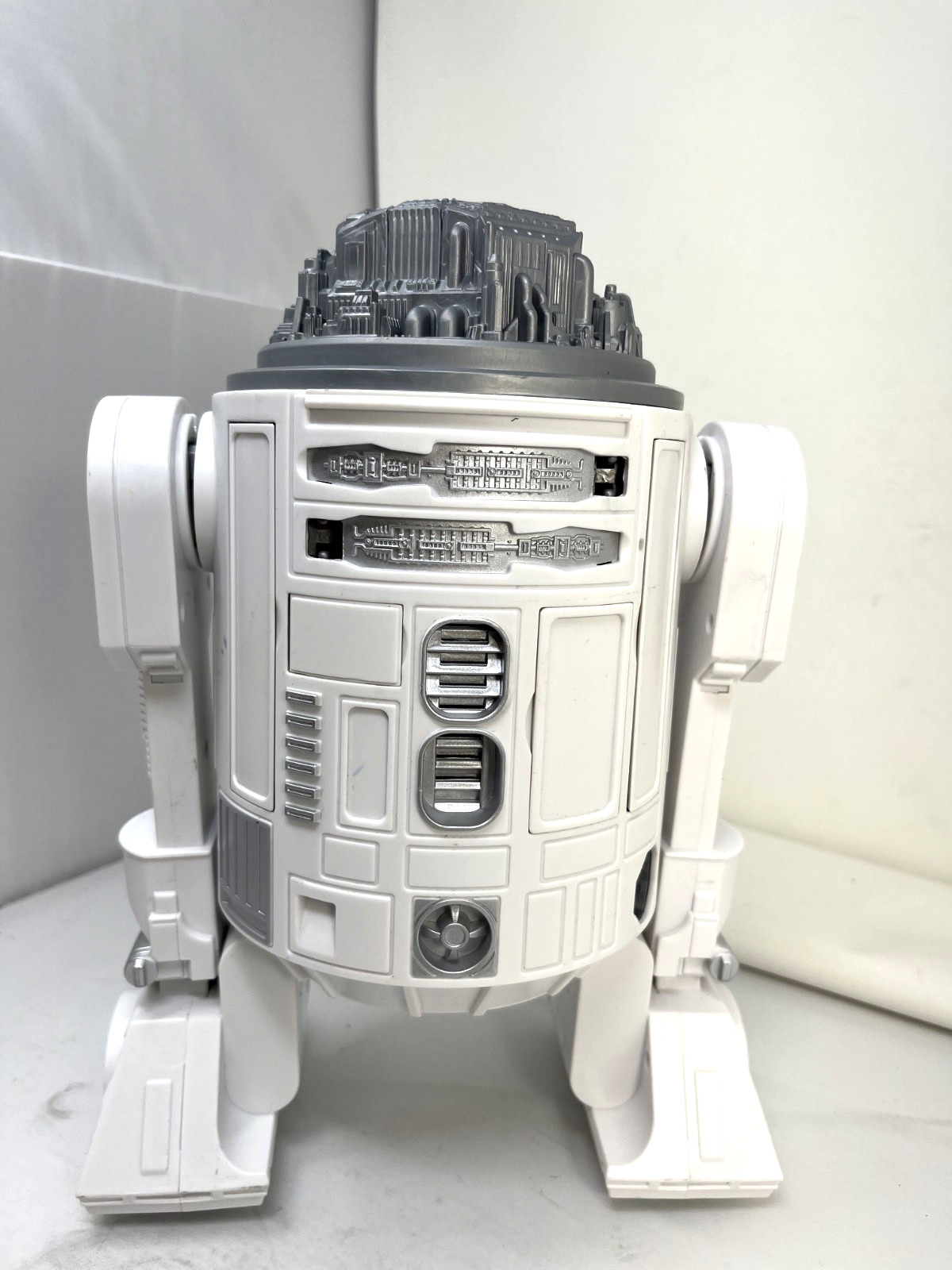 Disney Galaxy\'s Edge Droid Depot STAR WARS Remote R Series Parts White