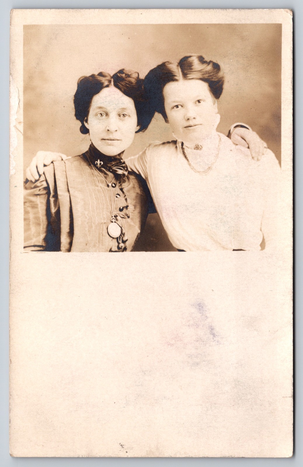 2 Women Portrait Locket Fleur-delis Pin high-collared dress ruffled Details RPPC