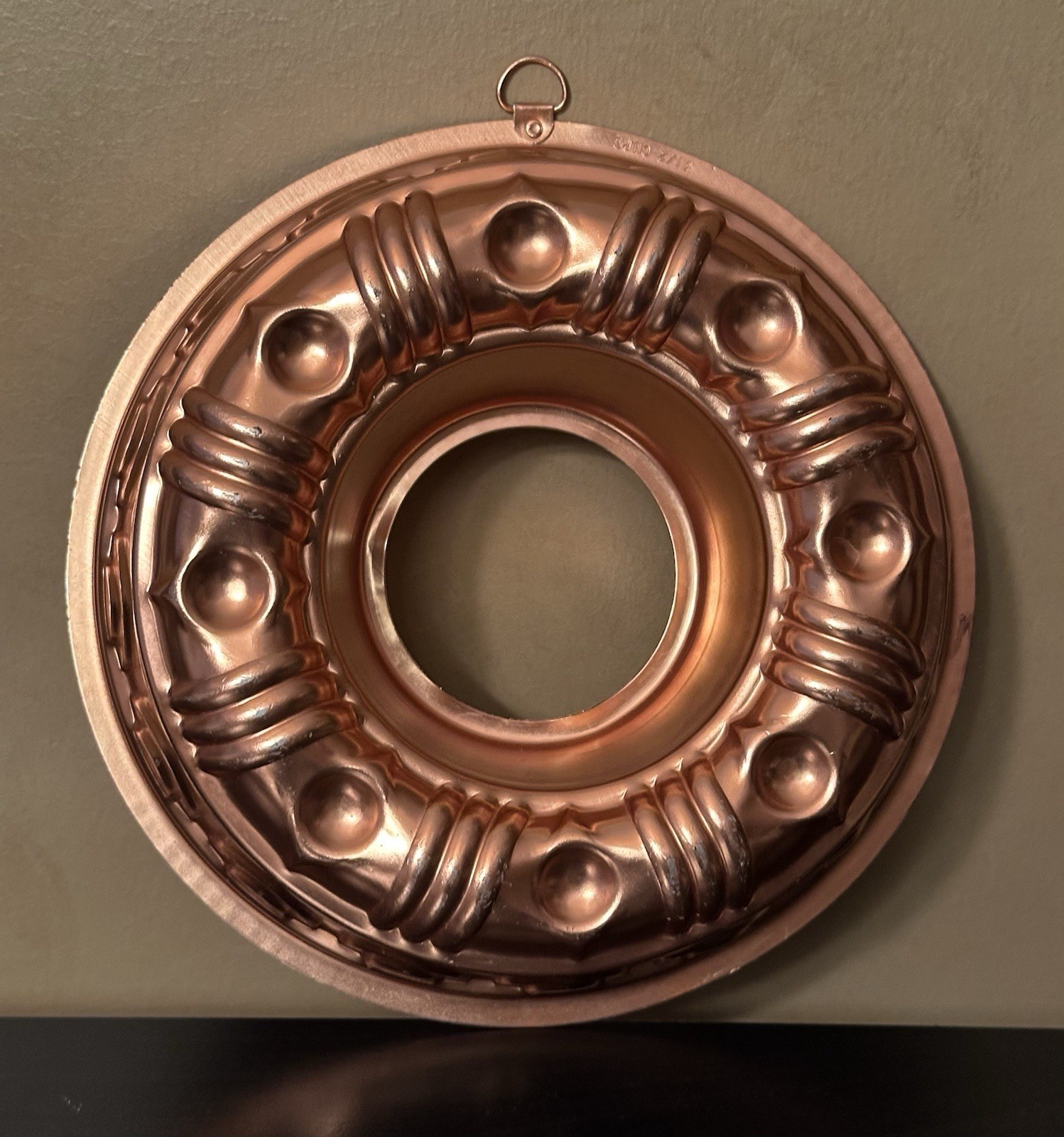 Vintage Coppertone Aluminum Mold Ring 3.5 Cups Wall Hanging Decor