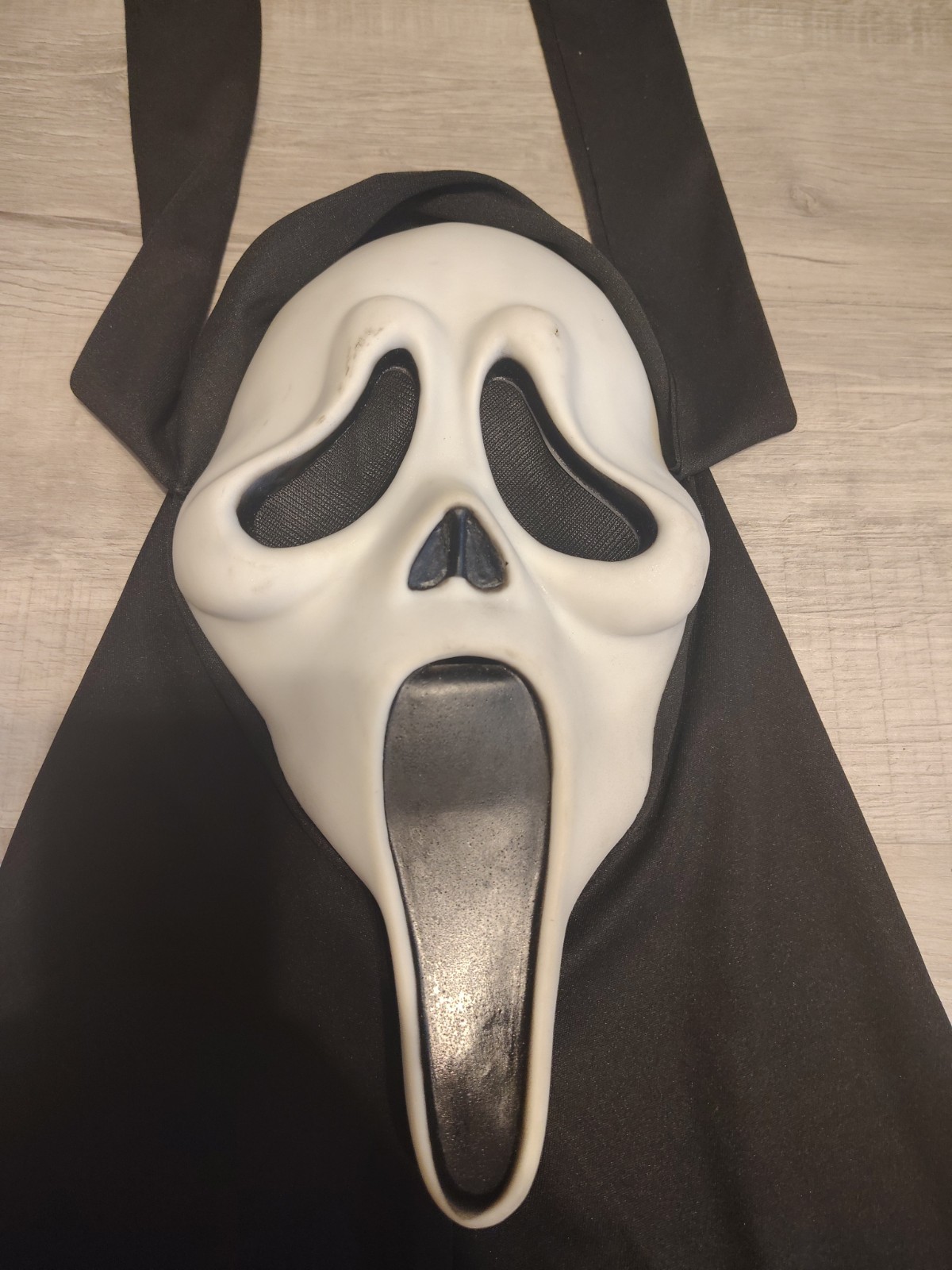 Scream Ghost Face Mask Halloween Costume Easter Unlimited EU Fun World Division Scream Ghost Face Mask Halloween Costume Easter Unlimited EU Fun World Division