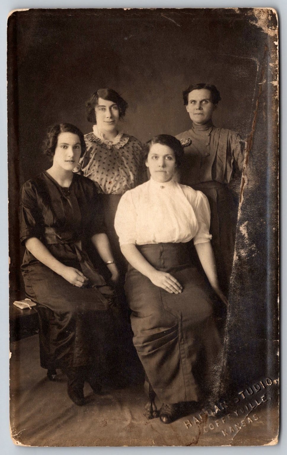 Haddan Studio RPPC Kansas 4 Women Portrait Family Names Coffeyville 1910s B3