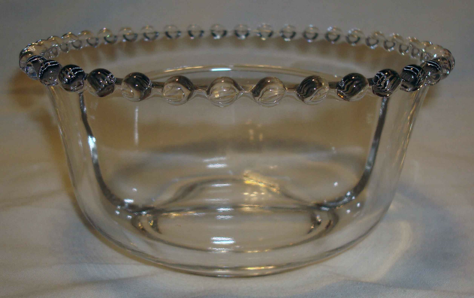 Vintage Imperial Candlewick Crystal Clear Glass Round Divided Candy Relish Bowl 