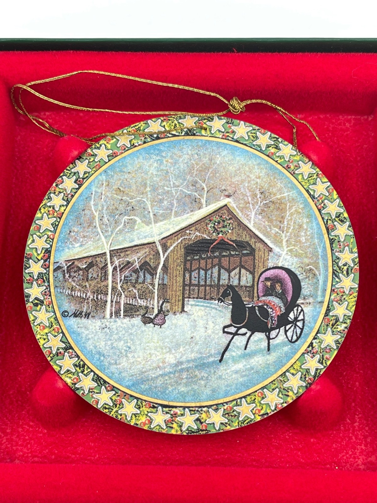 P Buckley Moss Ornament The Sleigh ride D1397/5000 Hanging 1998