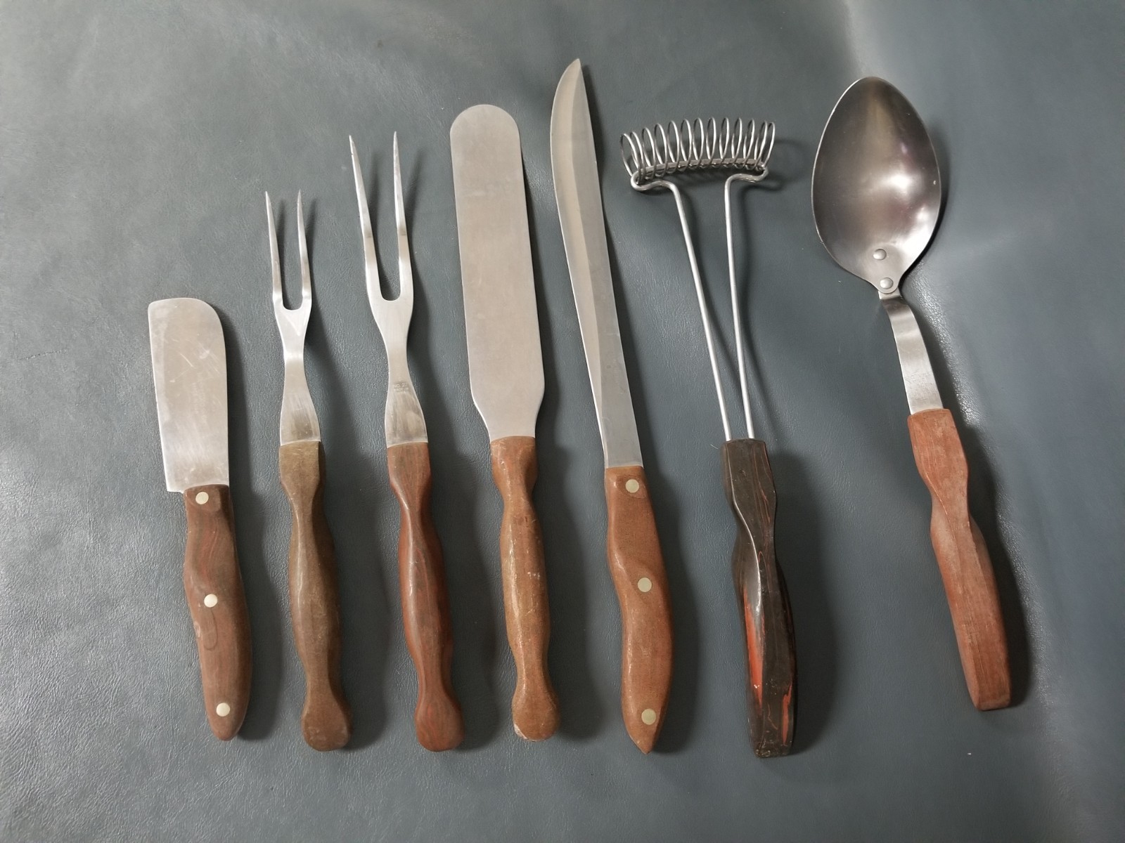 Lot of 7 Cutco Vintage Knives + Gadgets; 23 27 12 28 26 + MORE