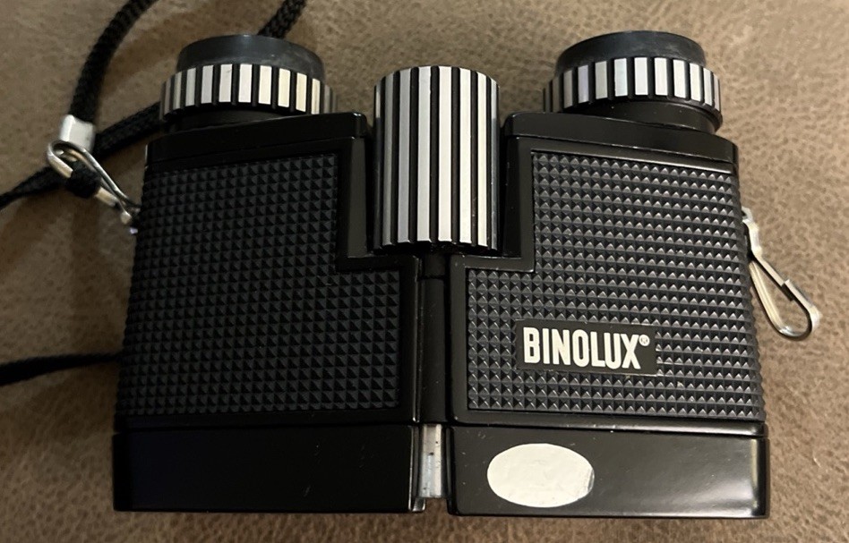Vintage BINOLUX KC-820 J-B46 8X20 Compact Binoculars w/Case