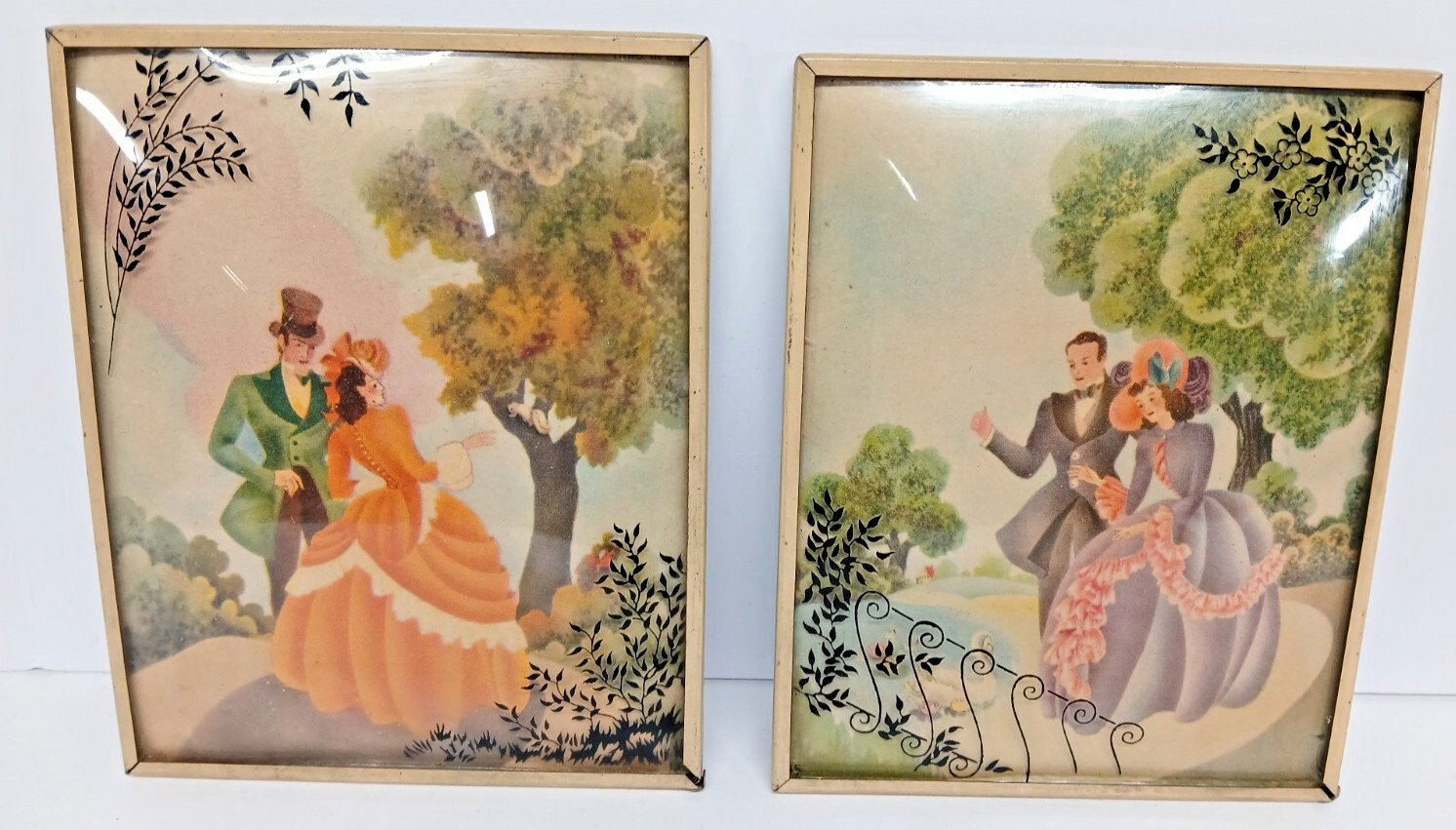 2 VTG ANTIQUE SILHOUETTE REVERSE PAINTED LOVERS CONVEX GLASS VICTORIAN PICTURES