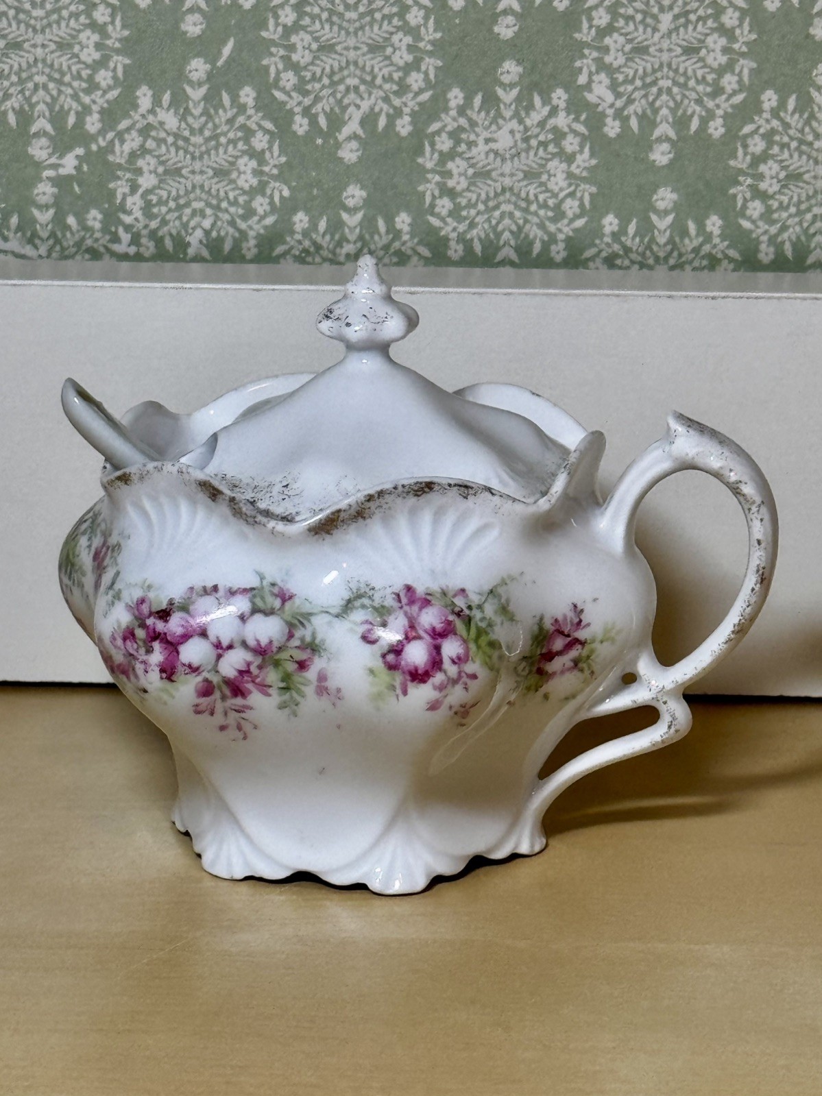3 Piece Victorian Dainty Lidded Sugar Bowl w Spoon Gilt Gold Rim 
