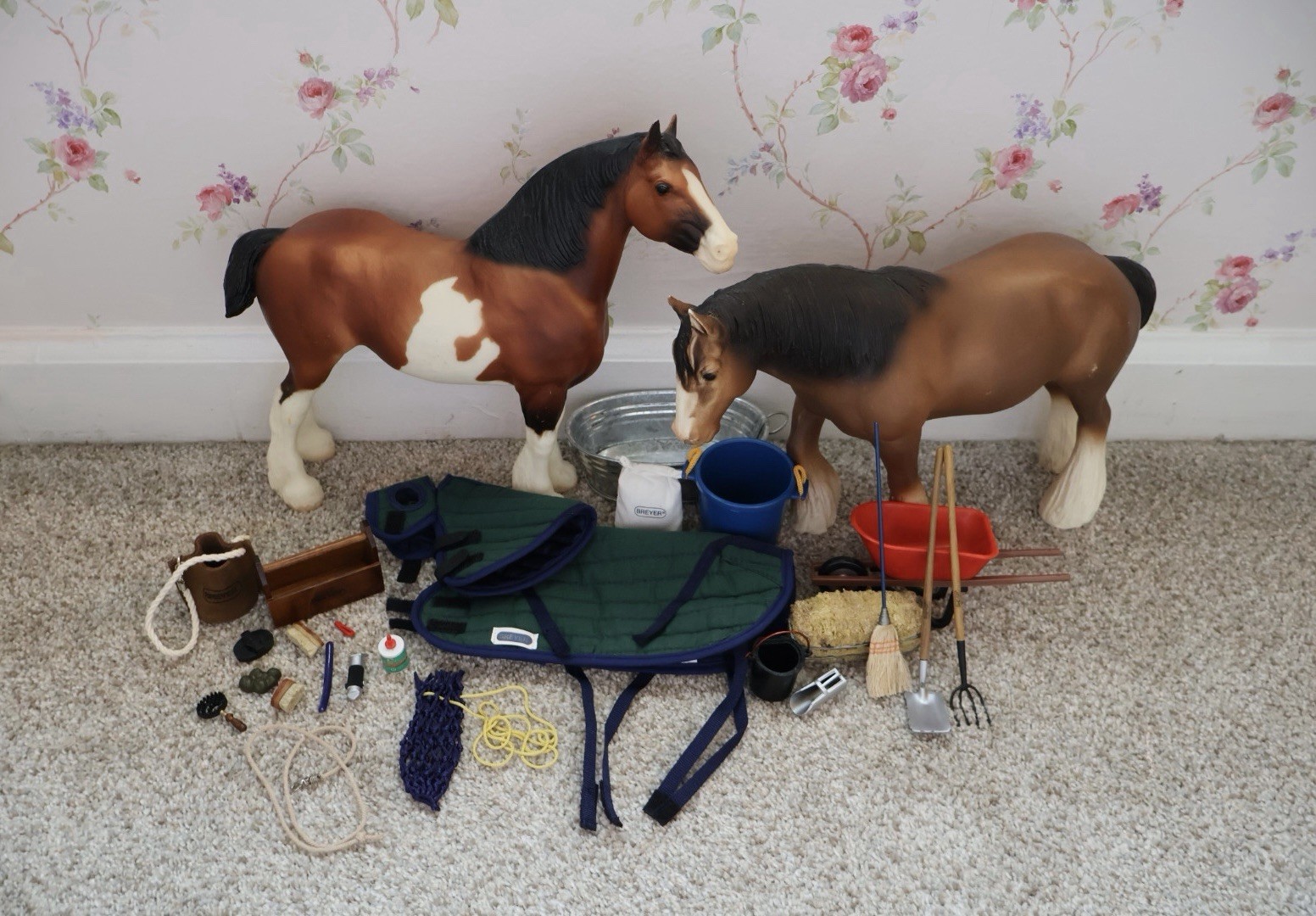 Vintage Breyer Horses & Accessories lot