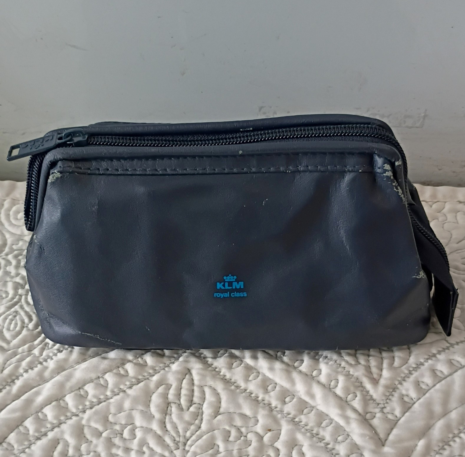 Vintage KLM Royal Class Blue Zip Toiletry Bag Travel Pouch Ted Lapidus in bag
