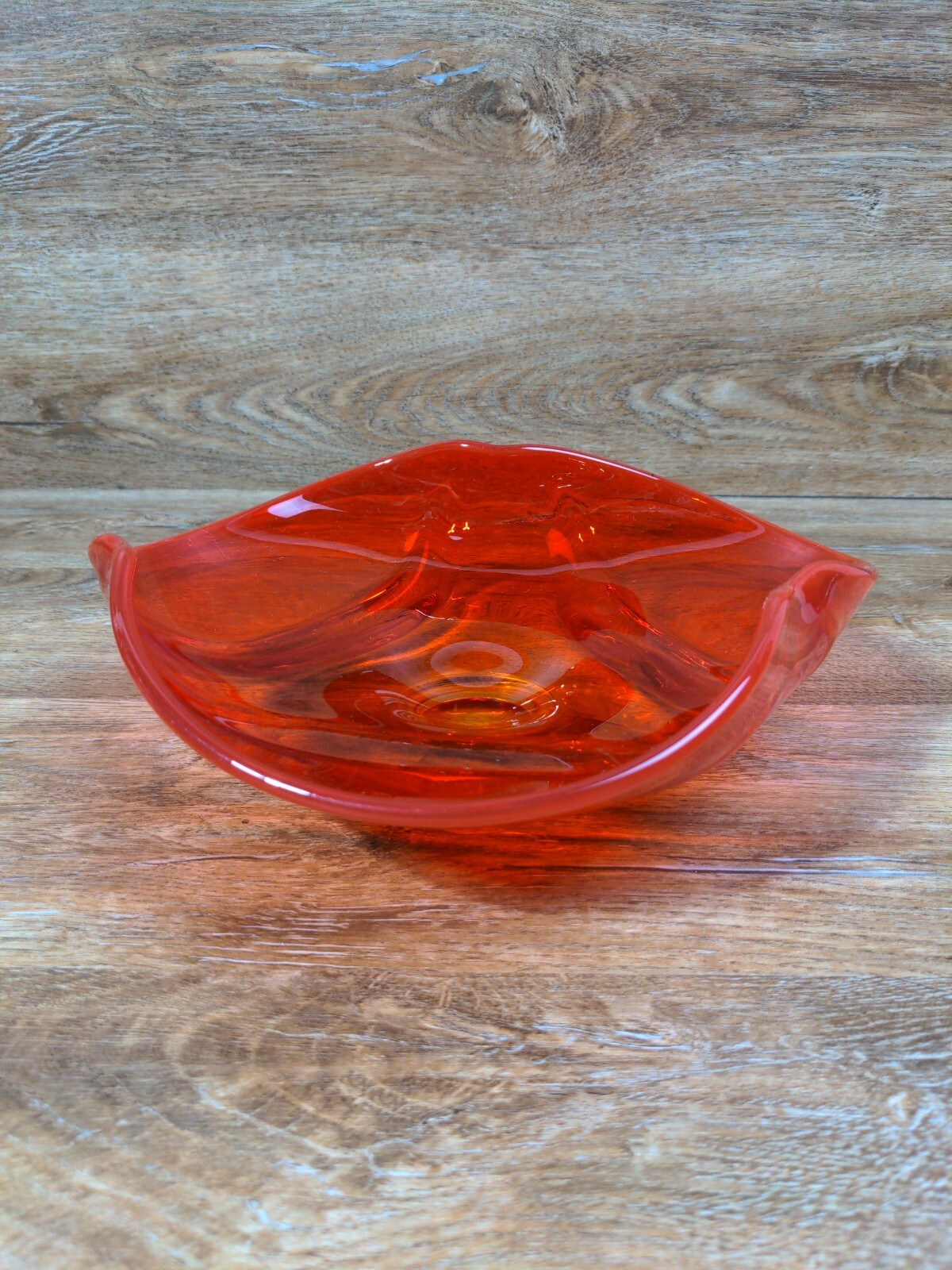 Mid Century Art Glass Orange Hankerchief Non-level Bowl Dish Viking Glass Mid Century Art Glass Orange Hankerchief Non-level Bowl Dish Viking Glass