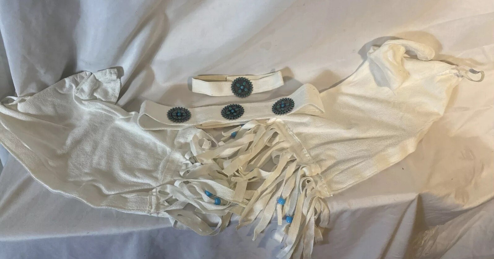 4 Pc native American ceremonial dance turquoise beaded shoe cover headband Belt. 4 Pc native American ceremonial dance turquoise beaded shoe cover headband Belt.