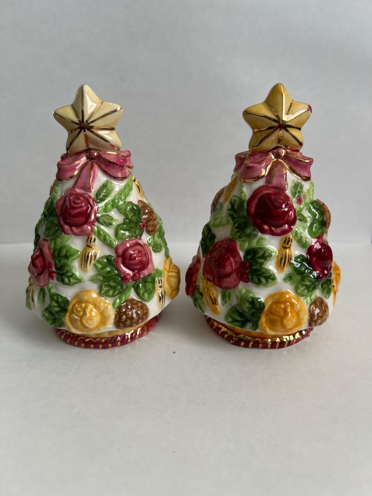 Hand-Painted Ceramic Christmas Tree Salt & Pepper Shakers With Floral Design & G