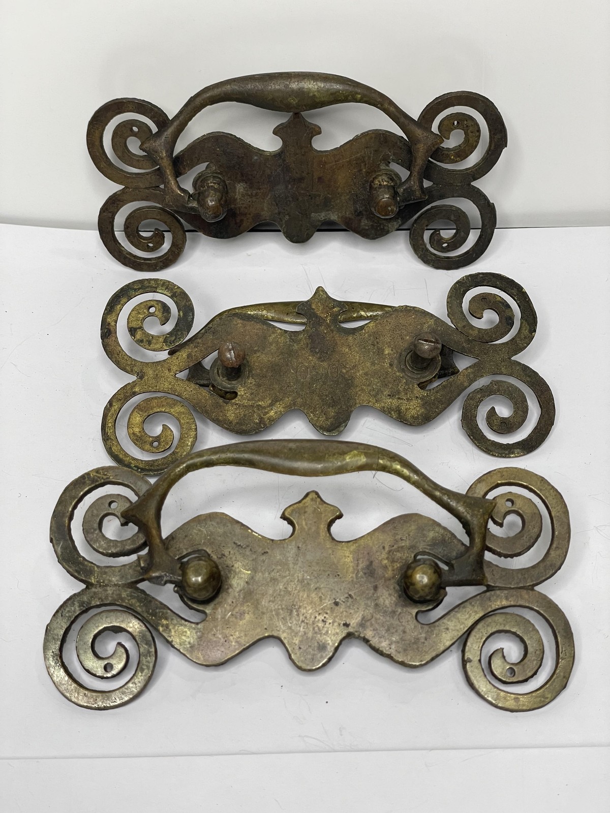 Vintage Ornate Brass Drawer Pulls Set Of 3 Bail Handles Scroll 1090 Hardware