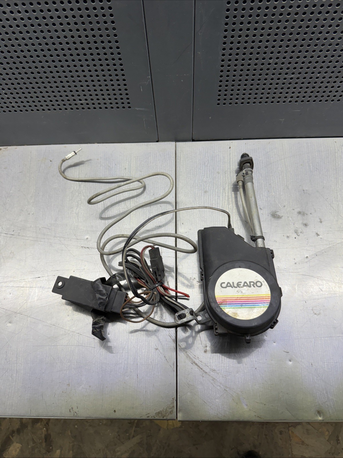 SAAB 9000 CD 900 Classic Electric Antenna