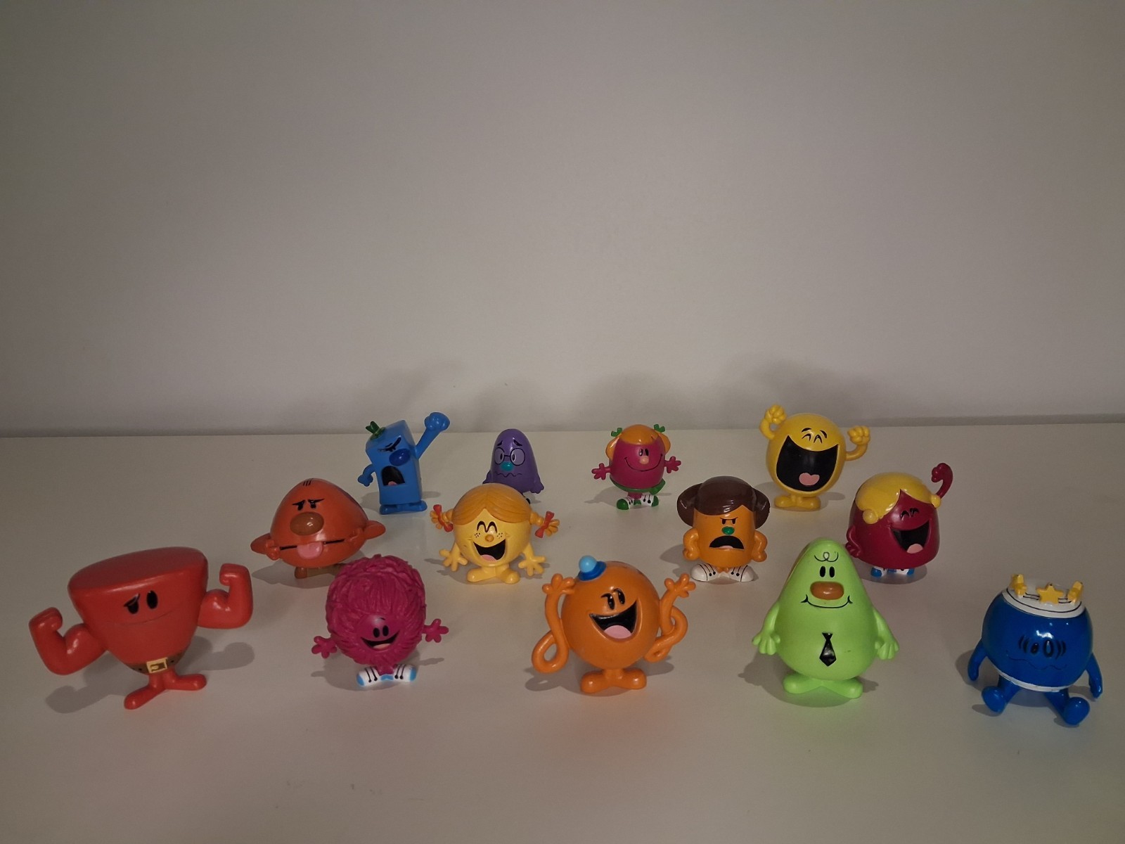 Mr Men & Little Miss Mixed Lot of 13 Small Plastic Figure Toys, 2008 THOIP