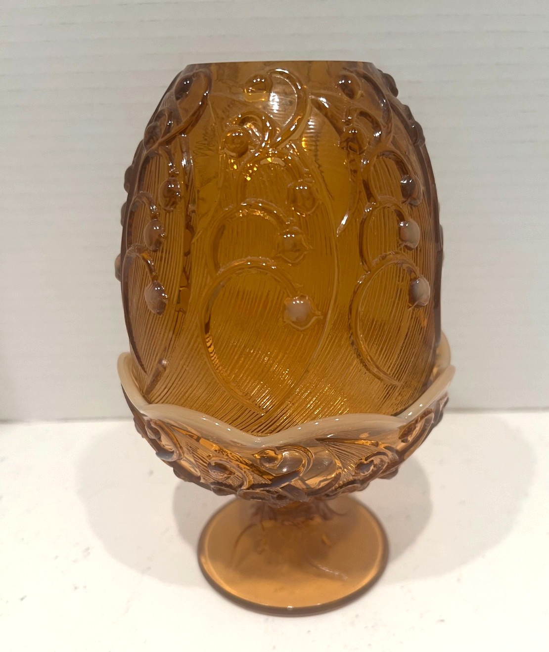 VTG FENTON LILY OF THE VALLEY FAIRY AMBER CAMEO OPALESCENT, EXCELLENT  8