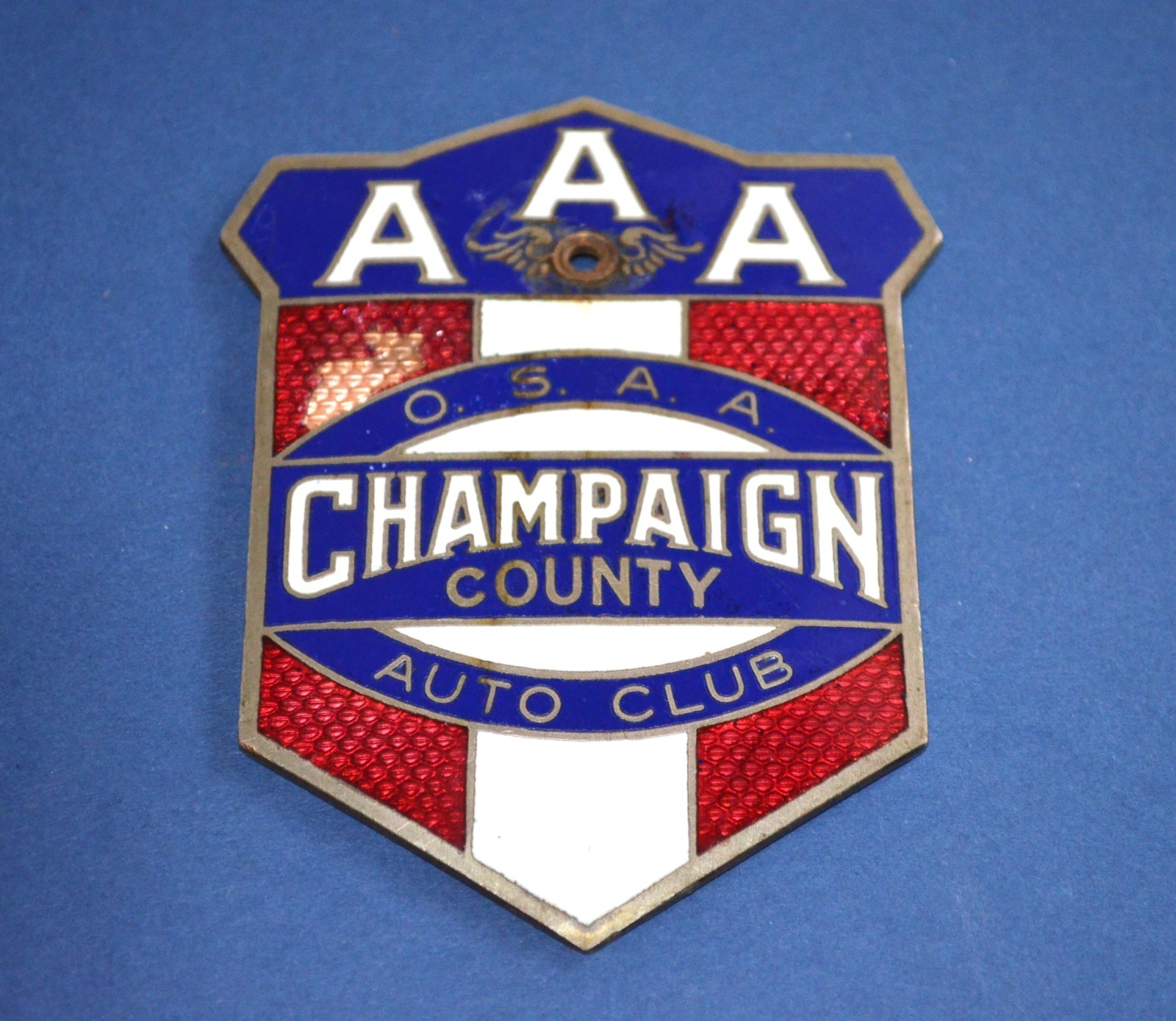 ANTIQUE PORCELAIN ENAMEL CAR BADGE EMBLEM AAA CHAMPAIGN COUNTY OHIO. 1930'S.
