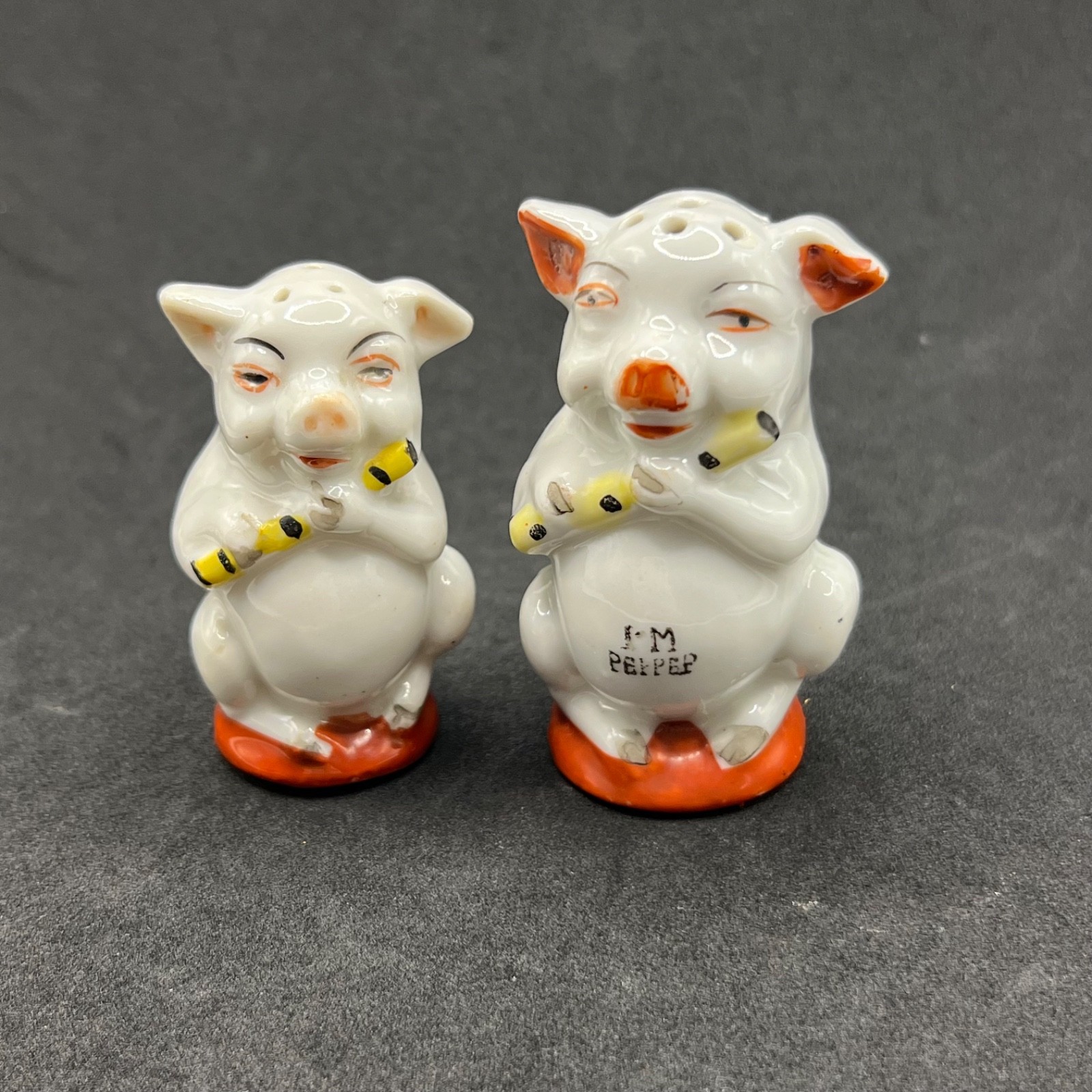VTG Japan Anthropomorphic White Ceramic Pig Flute Musician Salt Pepper Shaker
