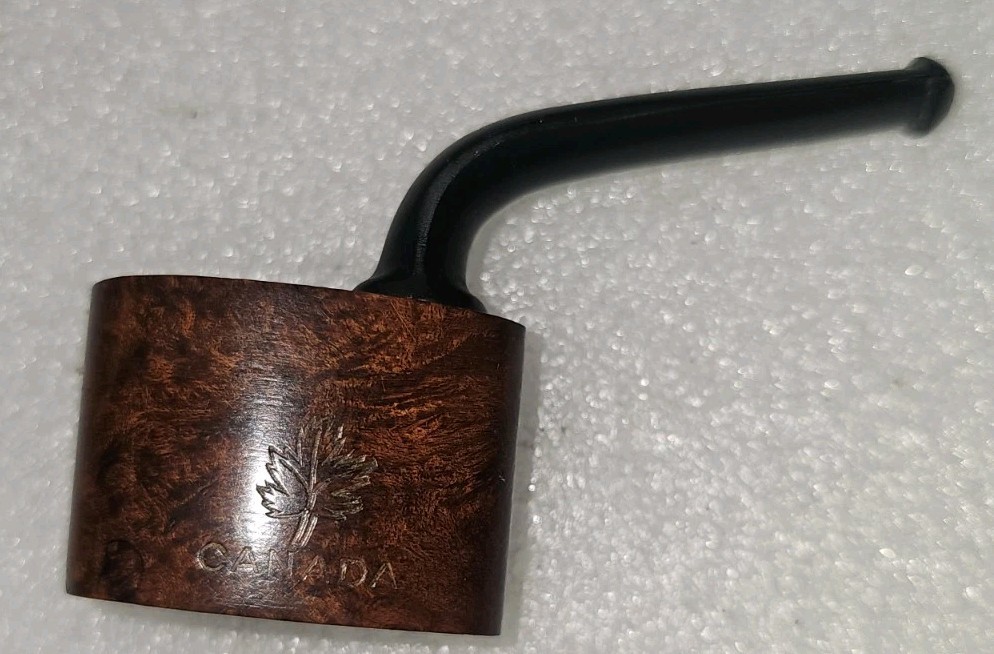 Vintage, 30s 40s Estate Tobacco Pipe “Canada” Vest Pocket Pipe. See Ad. (14B)