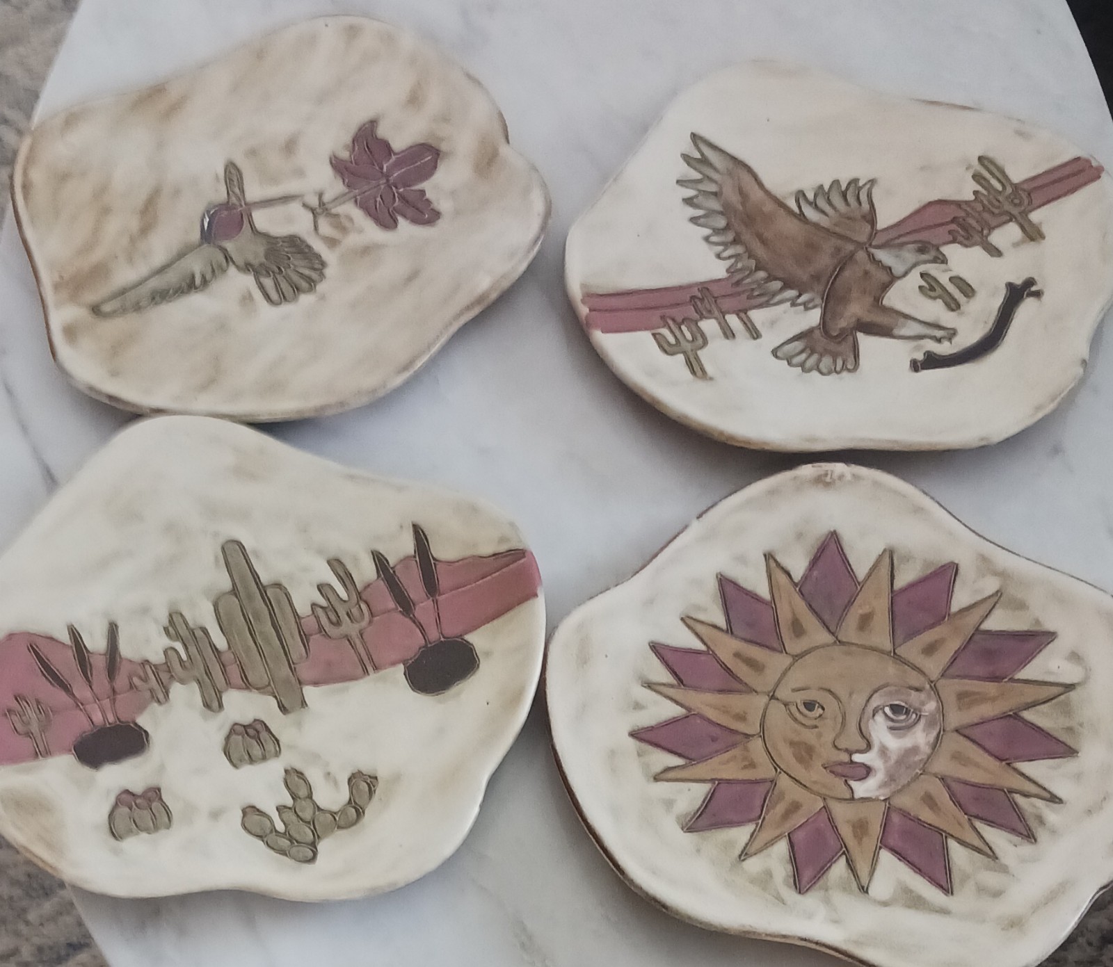 Design By MARA Mexico Pottery Stoneware Set /4 Dinner Plates Unique Art Images Design By MARA Mexico Pottery Stoneware Set /4 Dinner Plates Unique Art Images