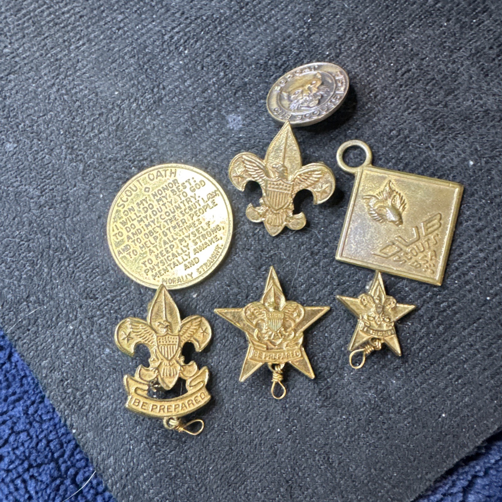 vintage lot of boy scouts coin and pins pat date 1911. great lot