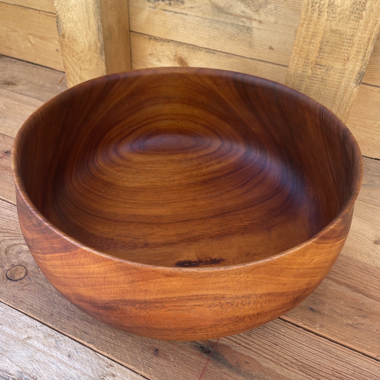 Exquisite MCM Koa Wood Hawaiian large 13”Salad Bowl Signed kealakekua Kona Exquisite MCM Koa Wood Hawaiian large 13”Salad Bowl Signed kealakekua Kona