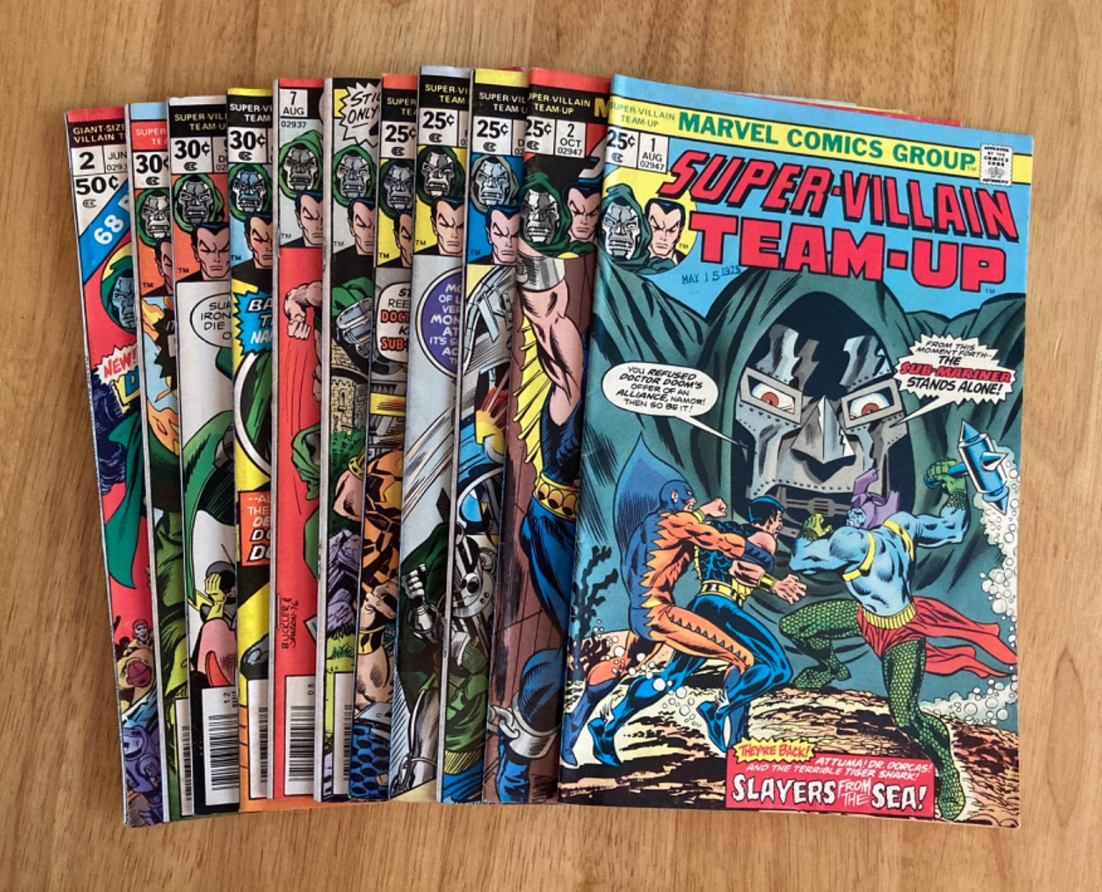 Lookee 11 SUPER-VILLAIN TEAM-UP Run of #1-10 (1975) + Giant-Size #2 (FN/VF)