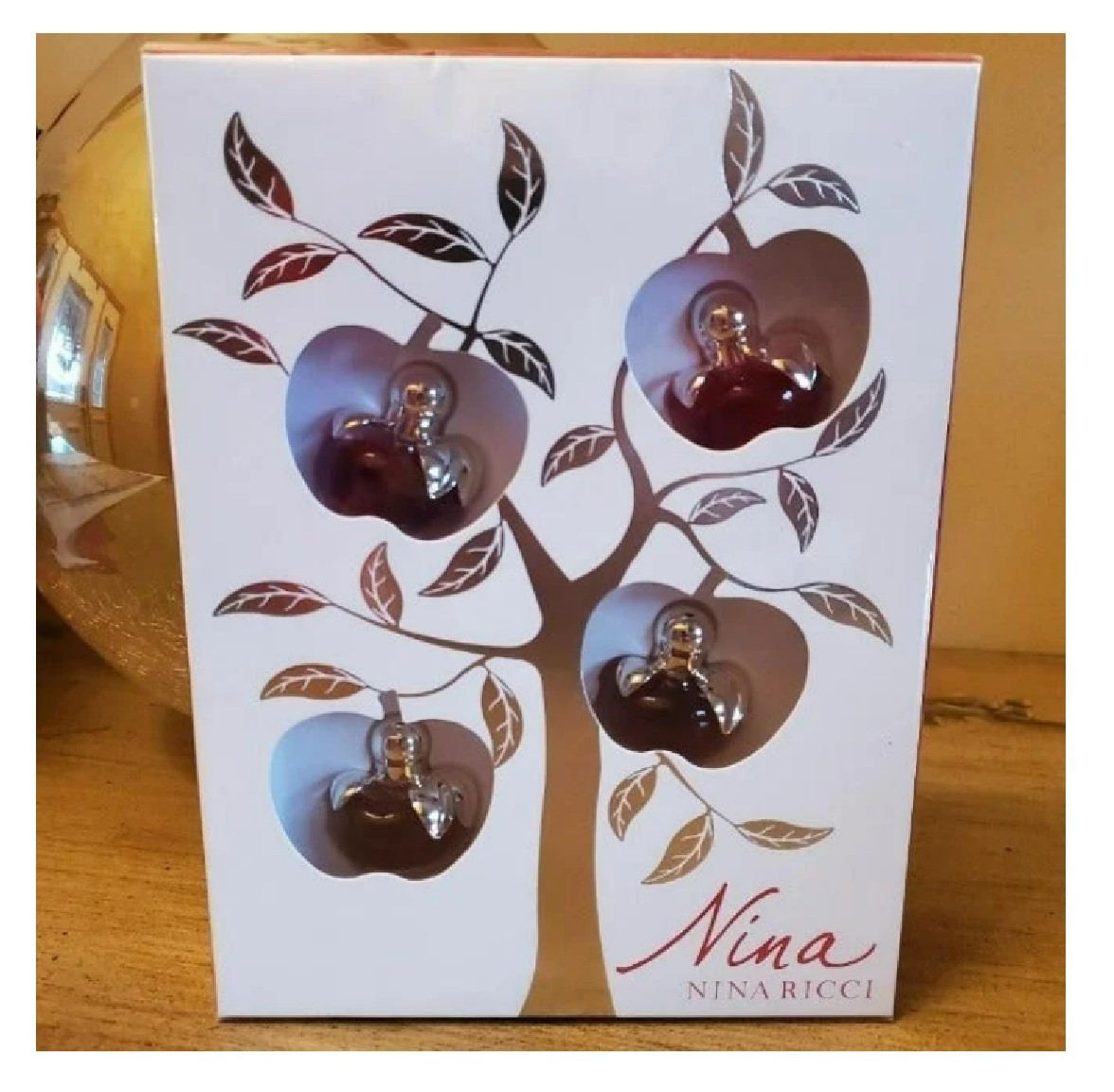 Nina by NINA RICCI Parfums Mini Perfume .13 oz / 4 ml Miniature EDT Coffret Set