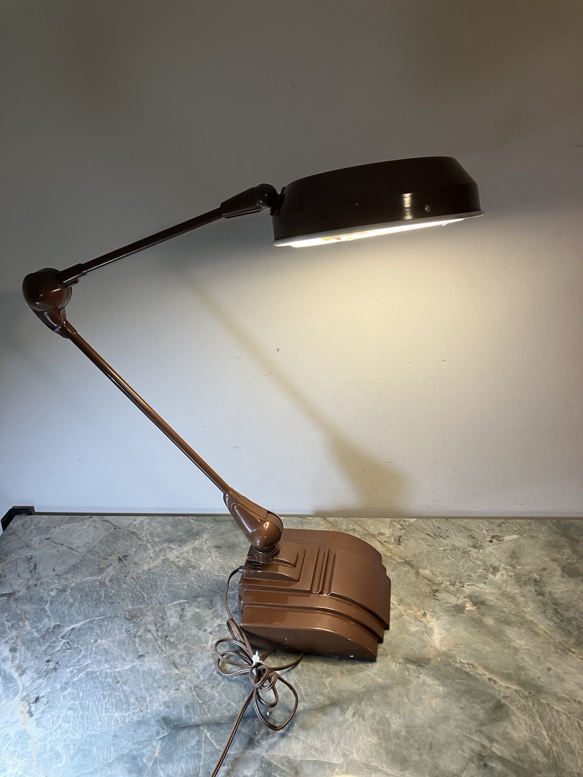 Vintage Brown FLEXO Art Speciality Co Magnifying Lamp Drafting Industrial