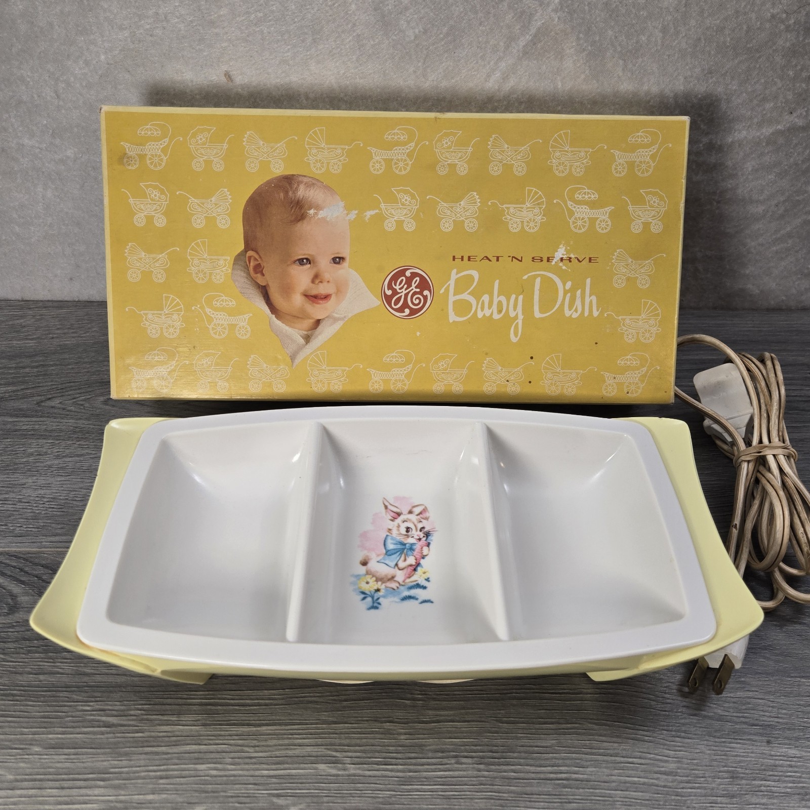 Vintage General Electric GE Heat N Serve Warming Baby Dish Model D2 Complete Box