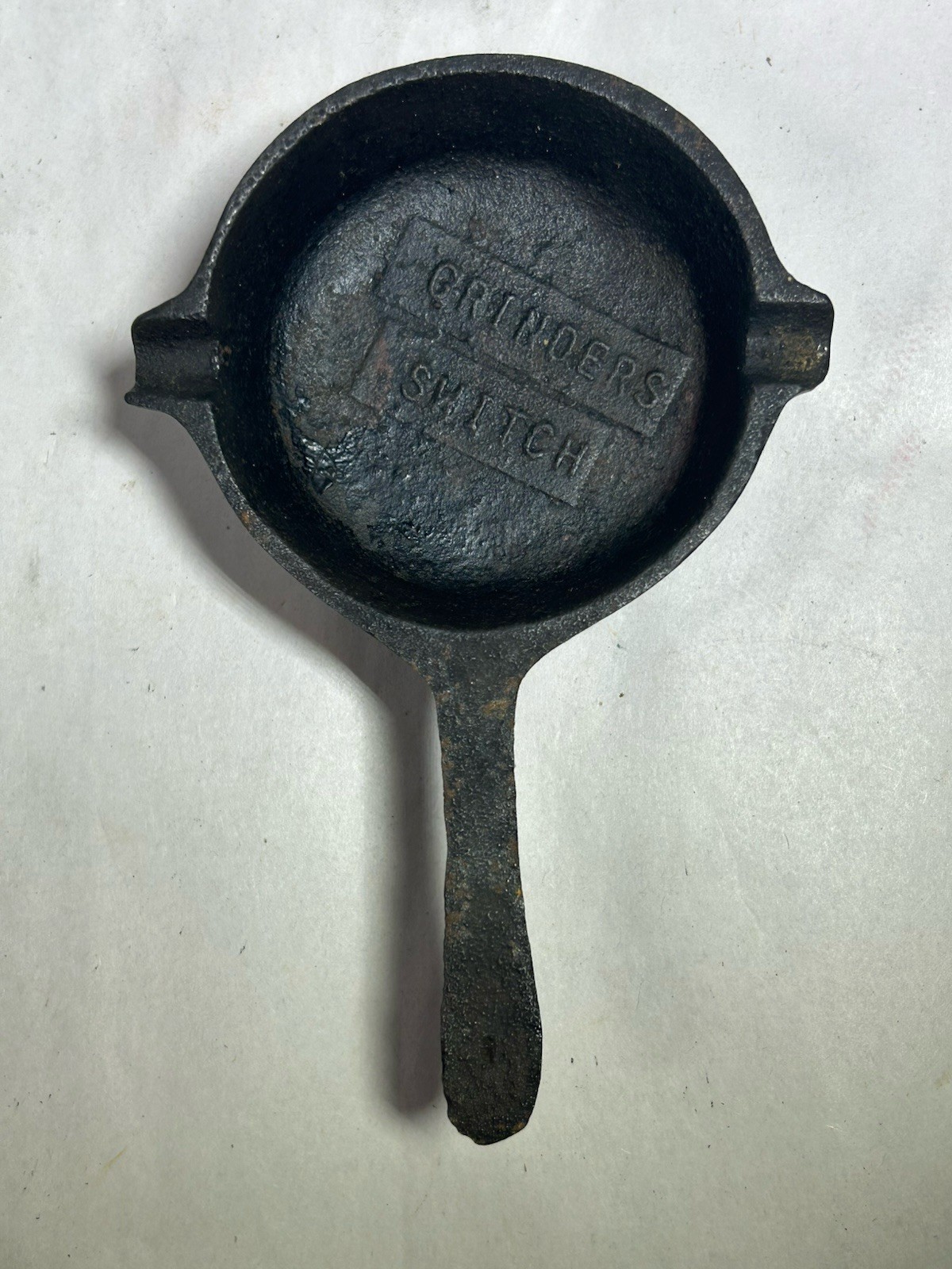 VTG Grinders Switch Nashville Casting 3 Leg Skillet Advertising Mini Cast Iron