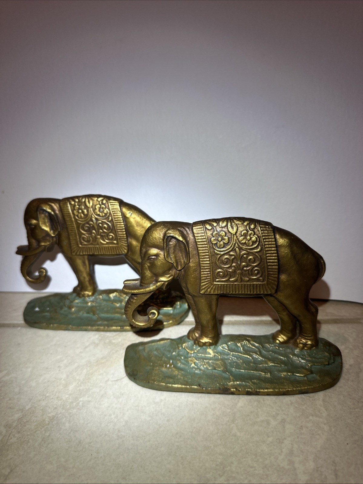 ANTIQUE A.M.GREENBLATT STUDIOS BOSTON 1927 CAST ELEPHANT BOOKENDS *RARE*