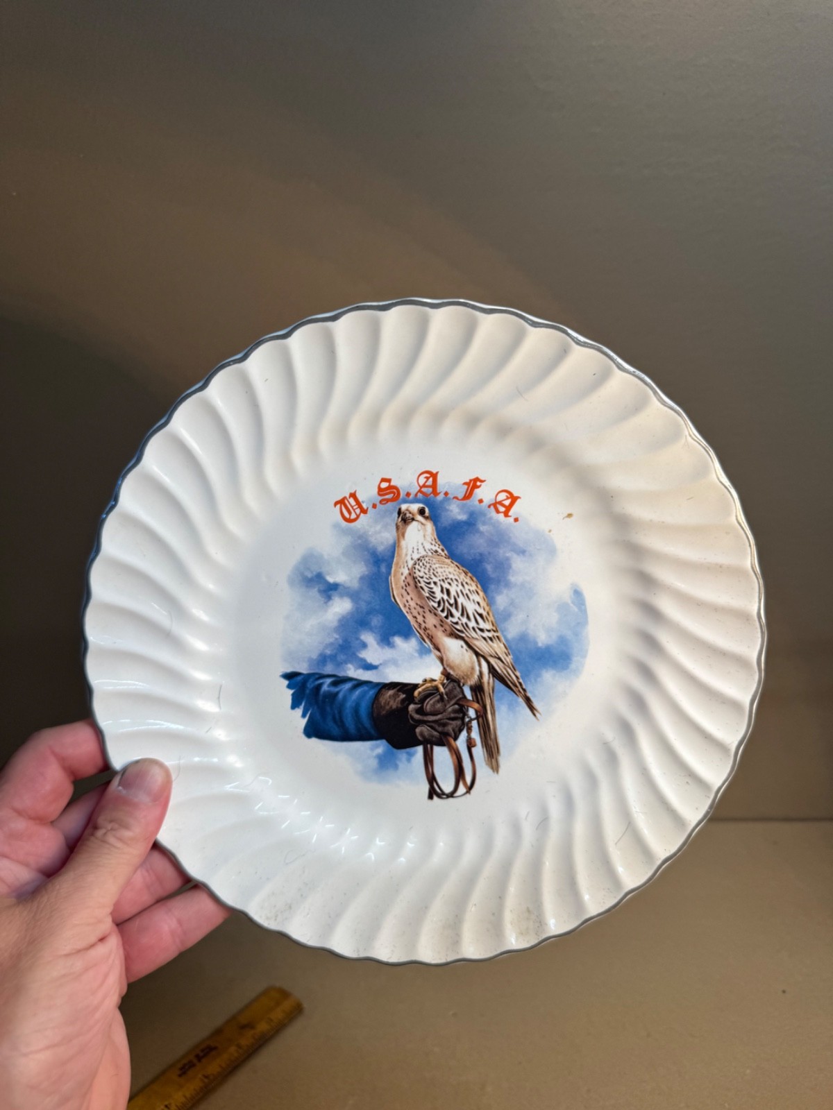 [U.S.A.F.A.] UNITED STATES AIR FORCE ACADEMY, Collector Ceramic Plate, 1960's yr