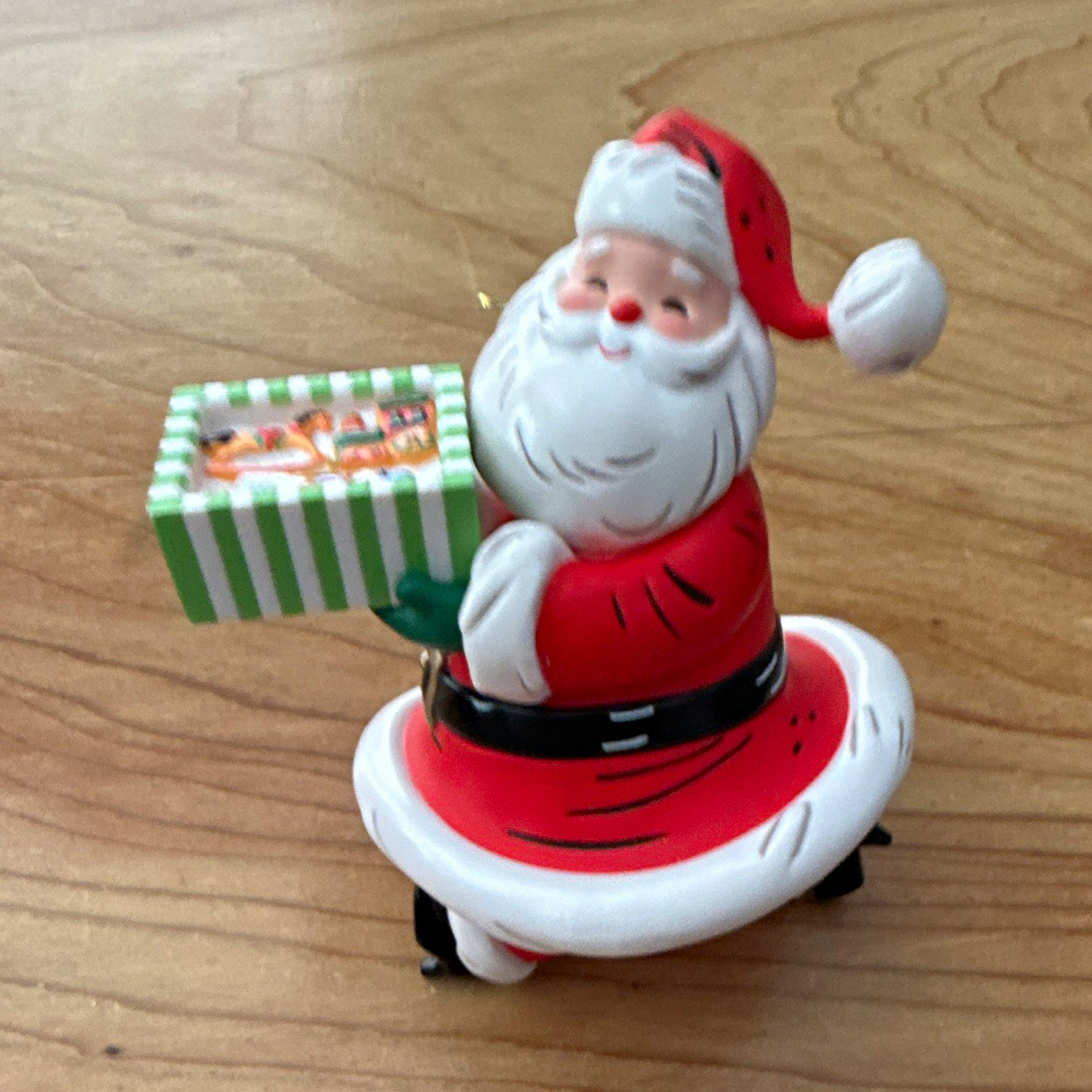 Hallmark KOC Keepsake Santa's Favorite Treats 2025 Ornament Member Exclusive