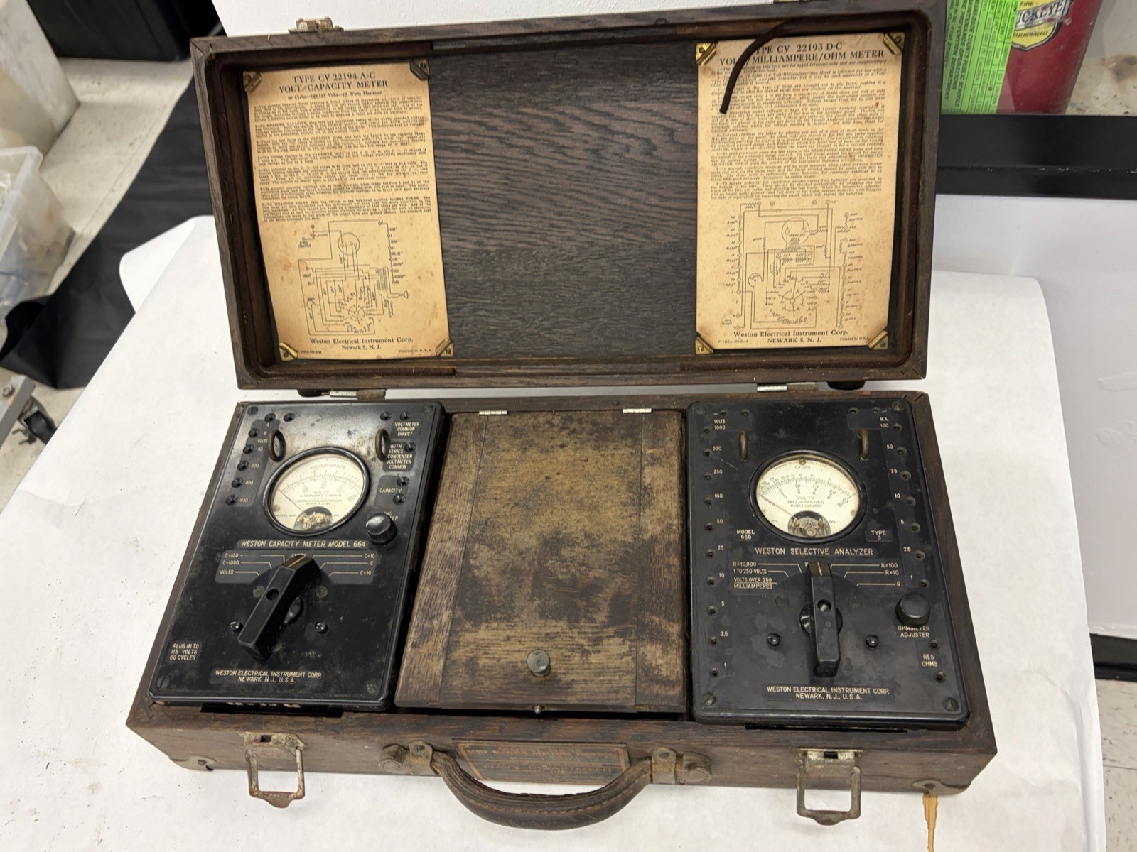 WW2 Era c.1943-44 U.S. Navy Weston OE-12 Radio Receiver Analyzer Test Set