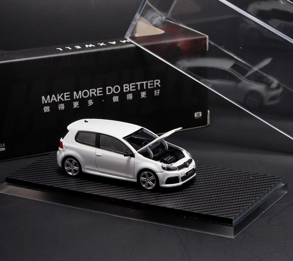 Maxwell 1:64 HEC White Golf GTI MK6 Sports Model Diecast Display Car