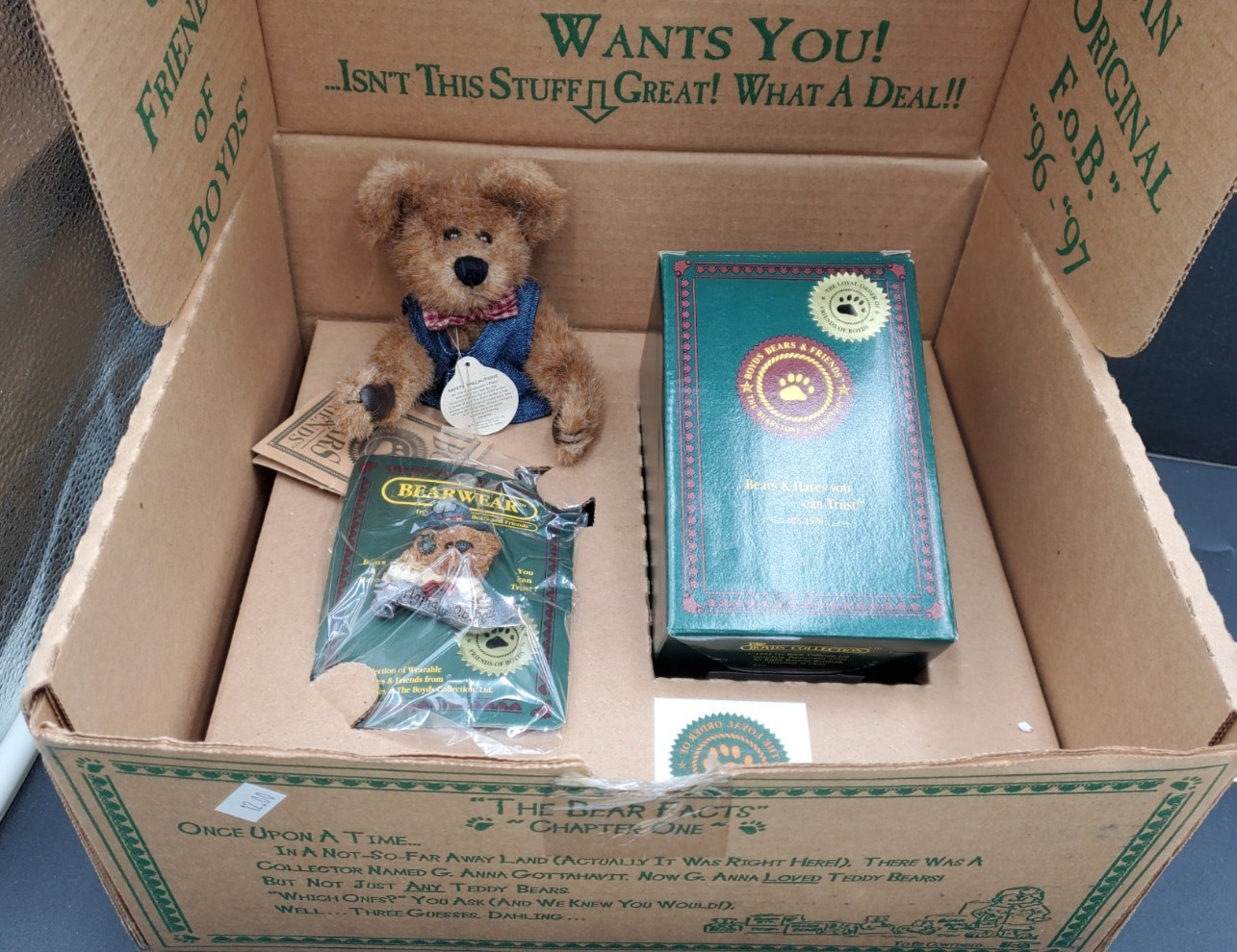 🤑🔥NIB Boyds Bears Box Collector Set w/ Plush, Figurine, Pin 1993-Uncle Elliot